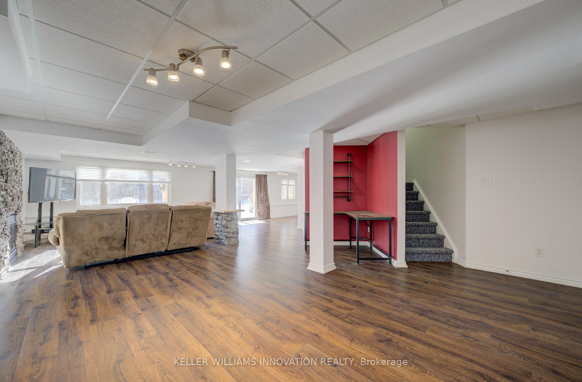Photo 27 of 37 Grey Oak Drive, Guelph, Pineridge/Westminster Woods — HOMEH