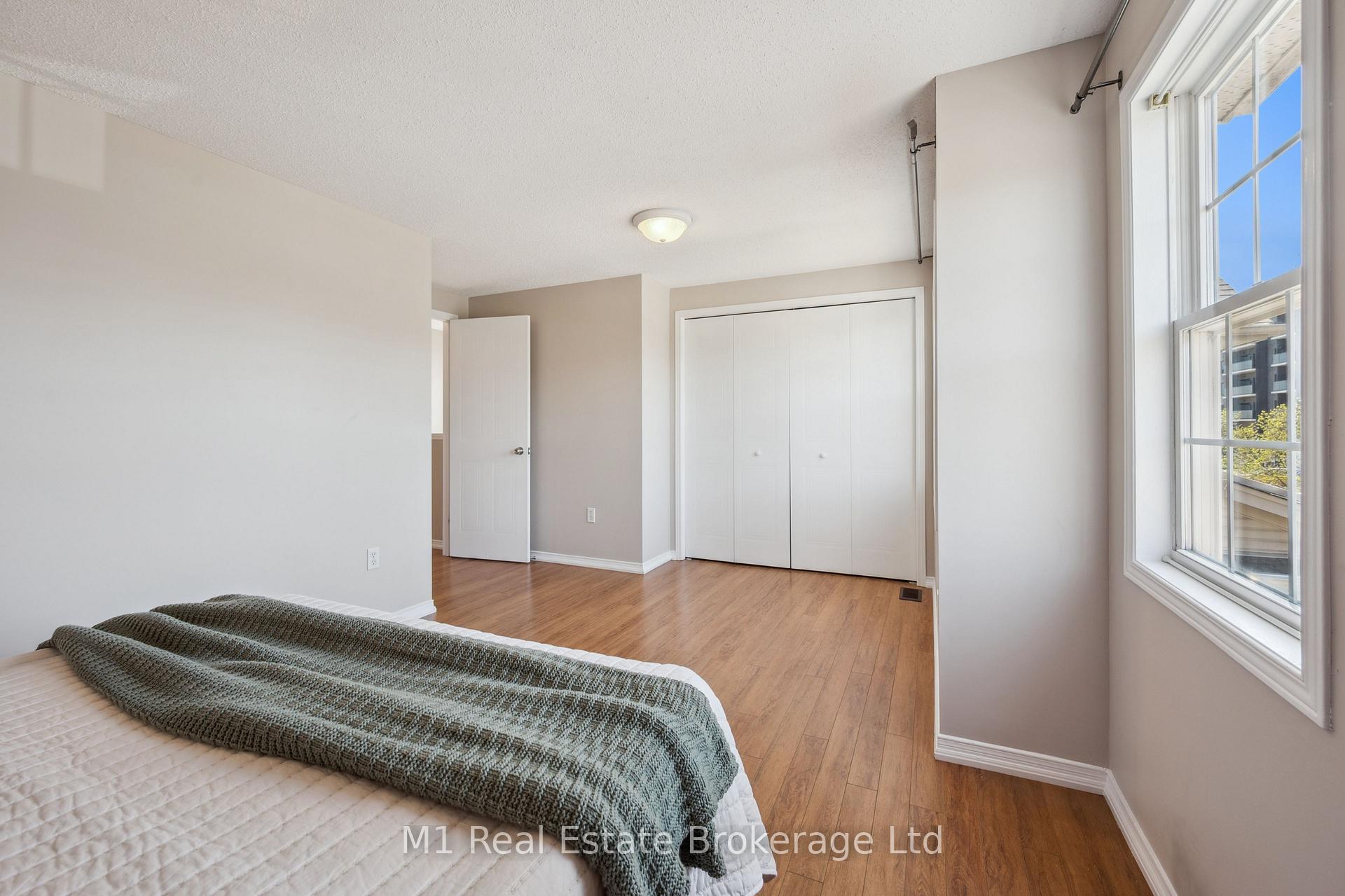 Photo 19 of 9 Eugene Drive, Guelph, Pineridge/Westminster Woods — HOMEH