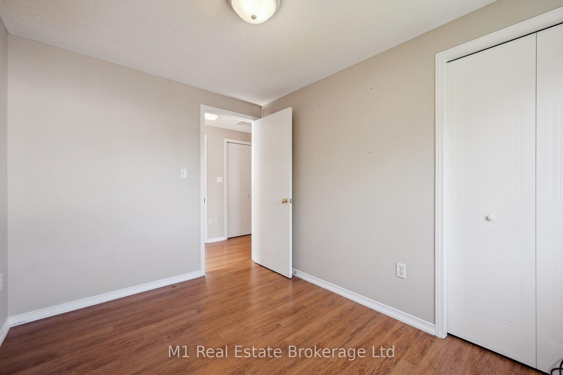 Photo 21 of 9 Eugene Drive, Guelph, Pineridge/Westminster Woods — HOMEH