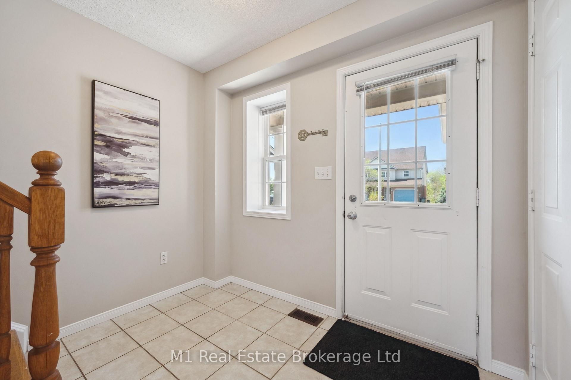 Photo 26 of 9 Eugene Drive, Guelph, Pineridge/Westminster Woods — HOMEH