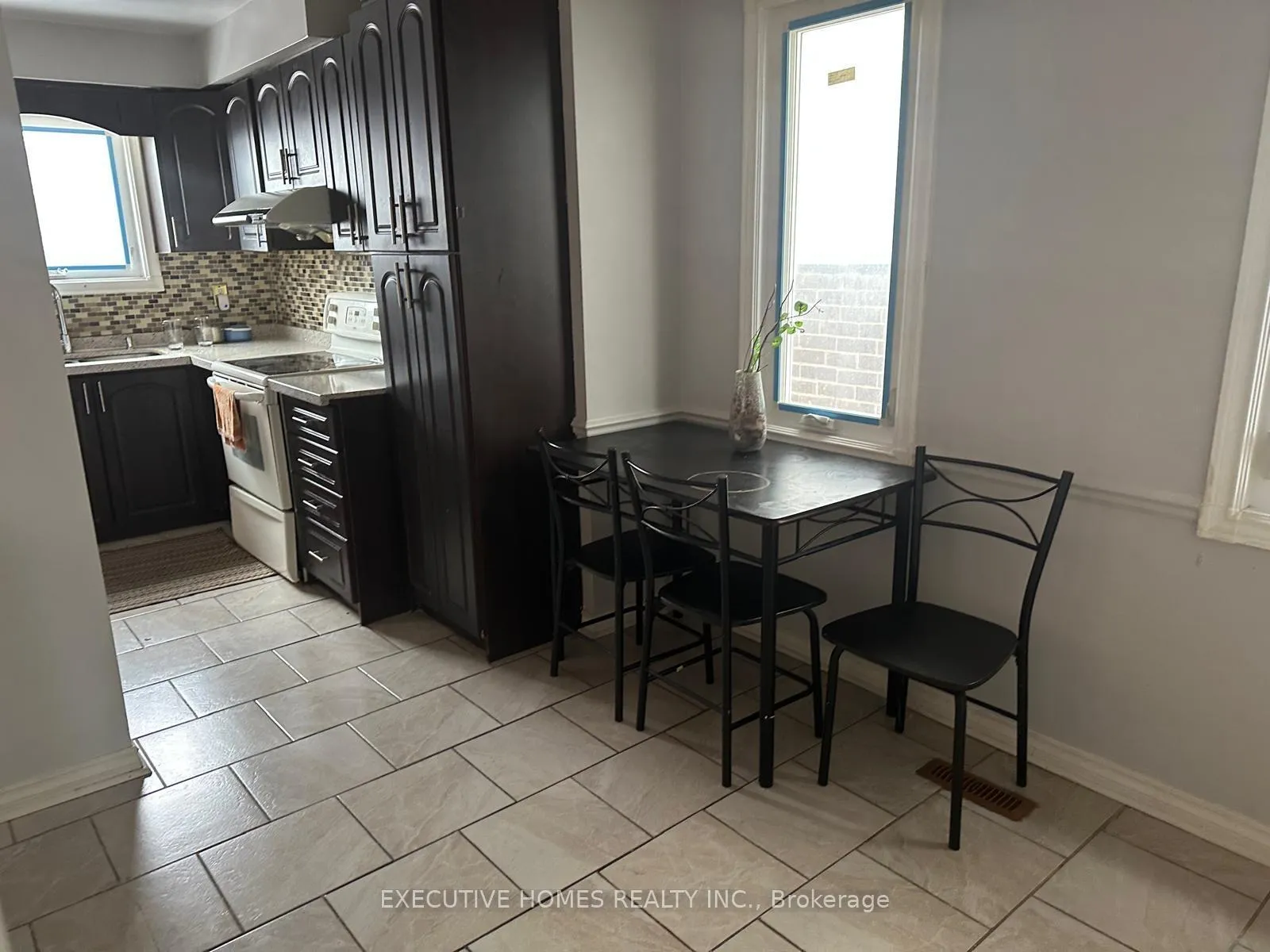 Photo 43 of 18 Sheldrake Court, Brampton, Brampton South — HOMEH