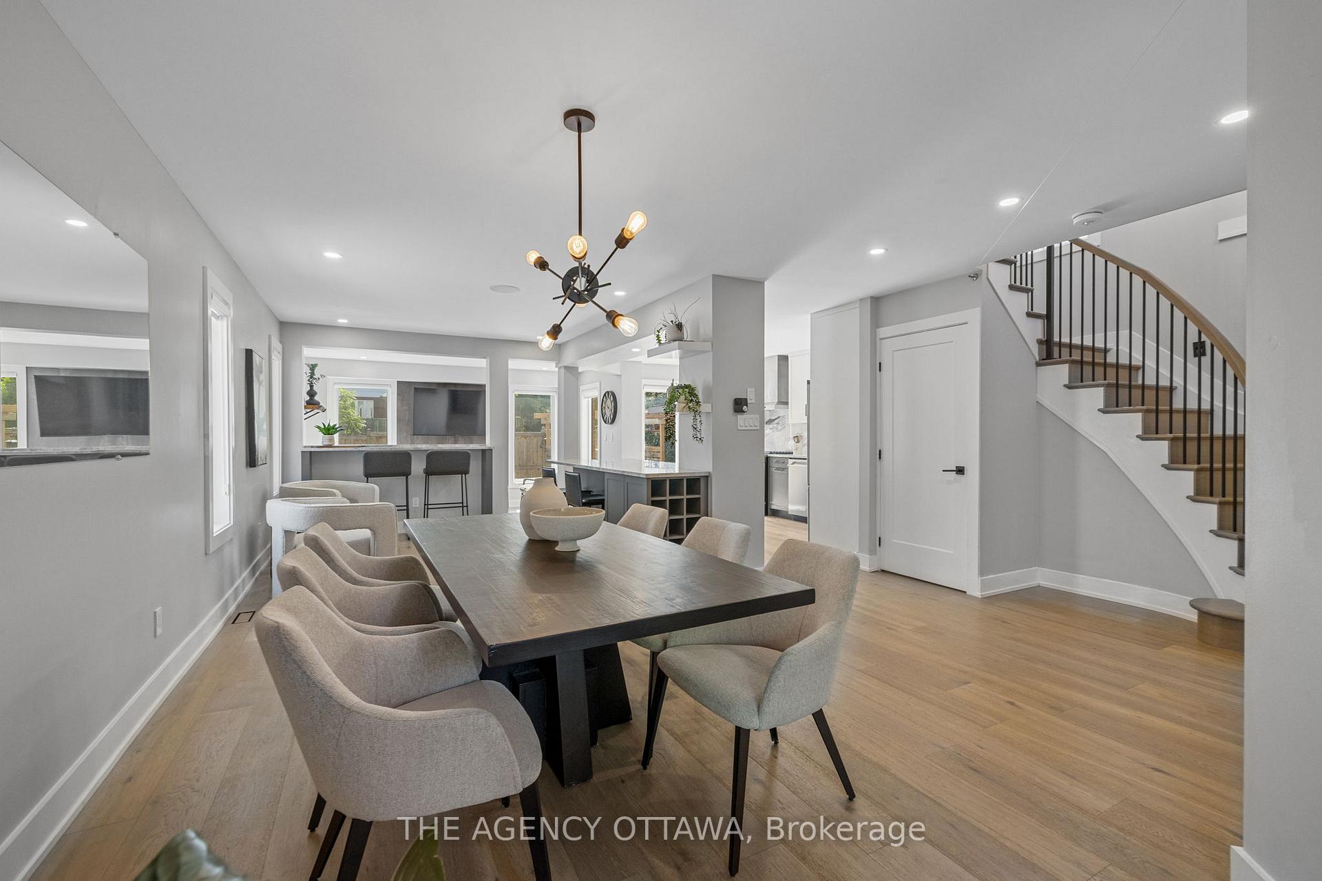 Photo 9 of 32 Whitestone Drive, Ottawa, Central Park — HOMEH