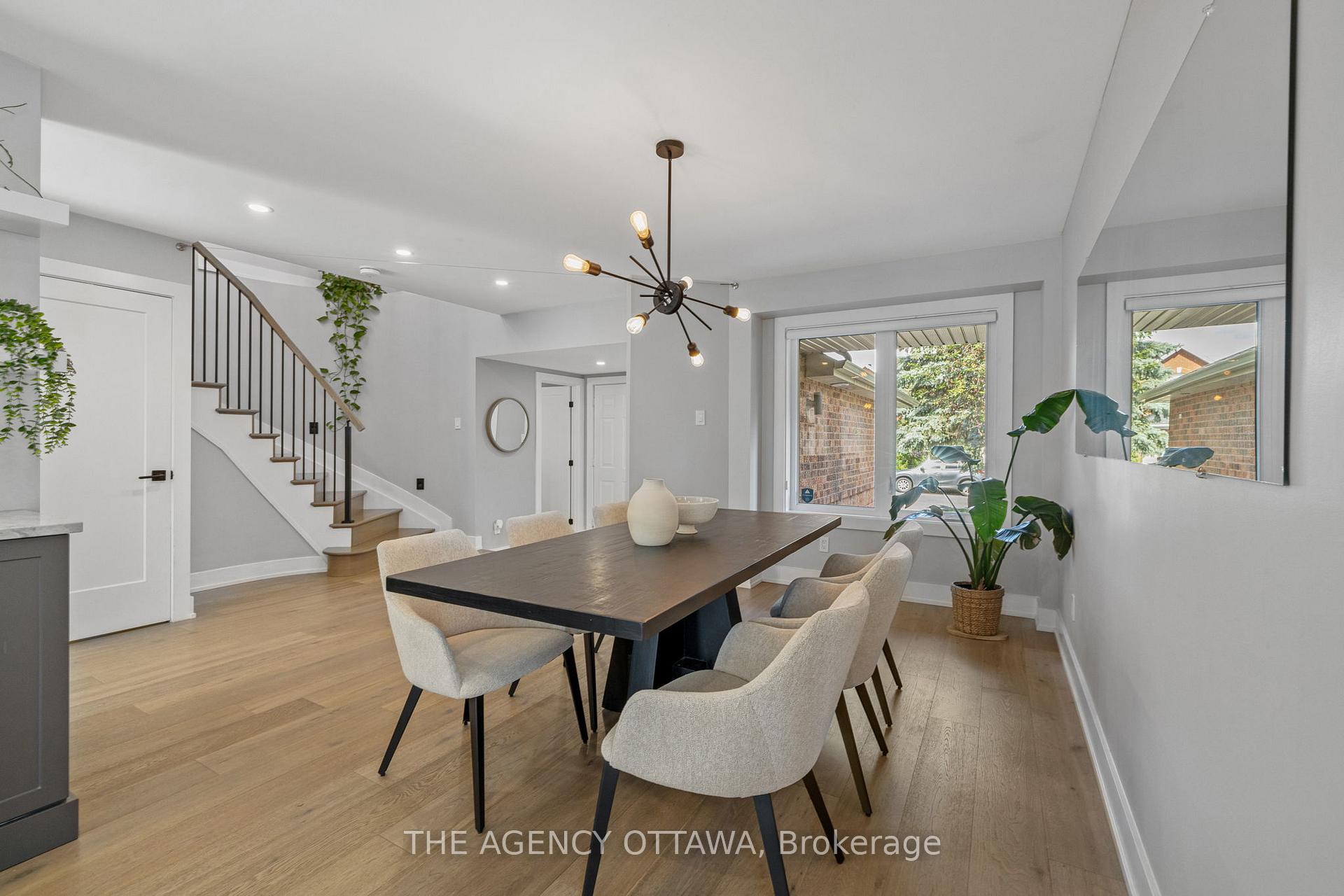 Photo 11 of 32 Whitestone Drive, Ottawa, Central Park — HOMEH