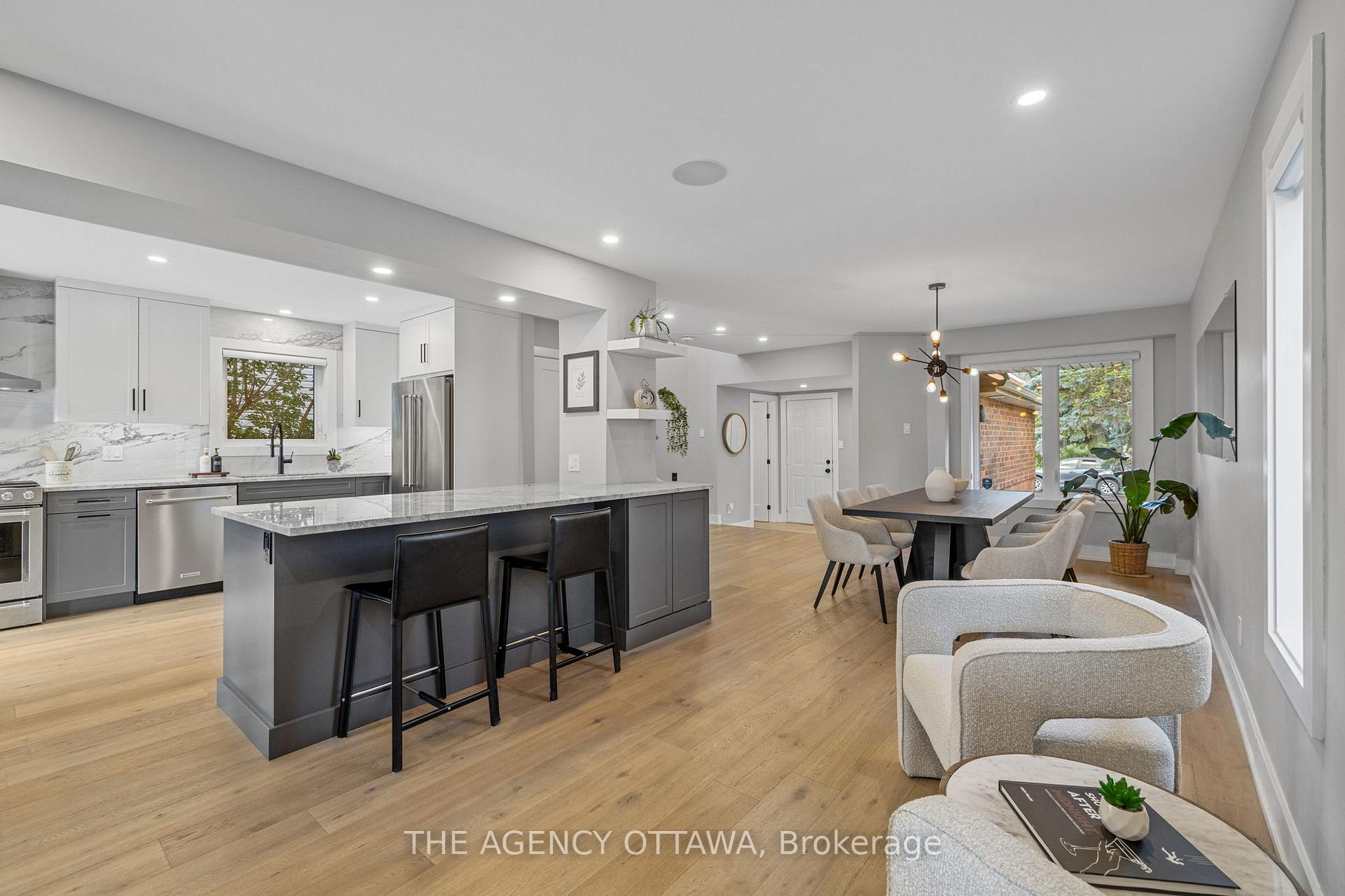 Photo 13 of 32 Whitestone Drive, Ottawa, Central Park — HOMEH