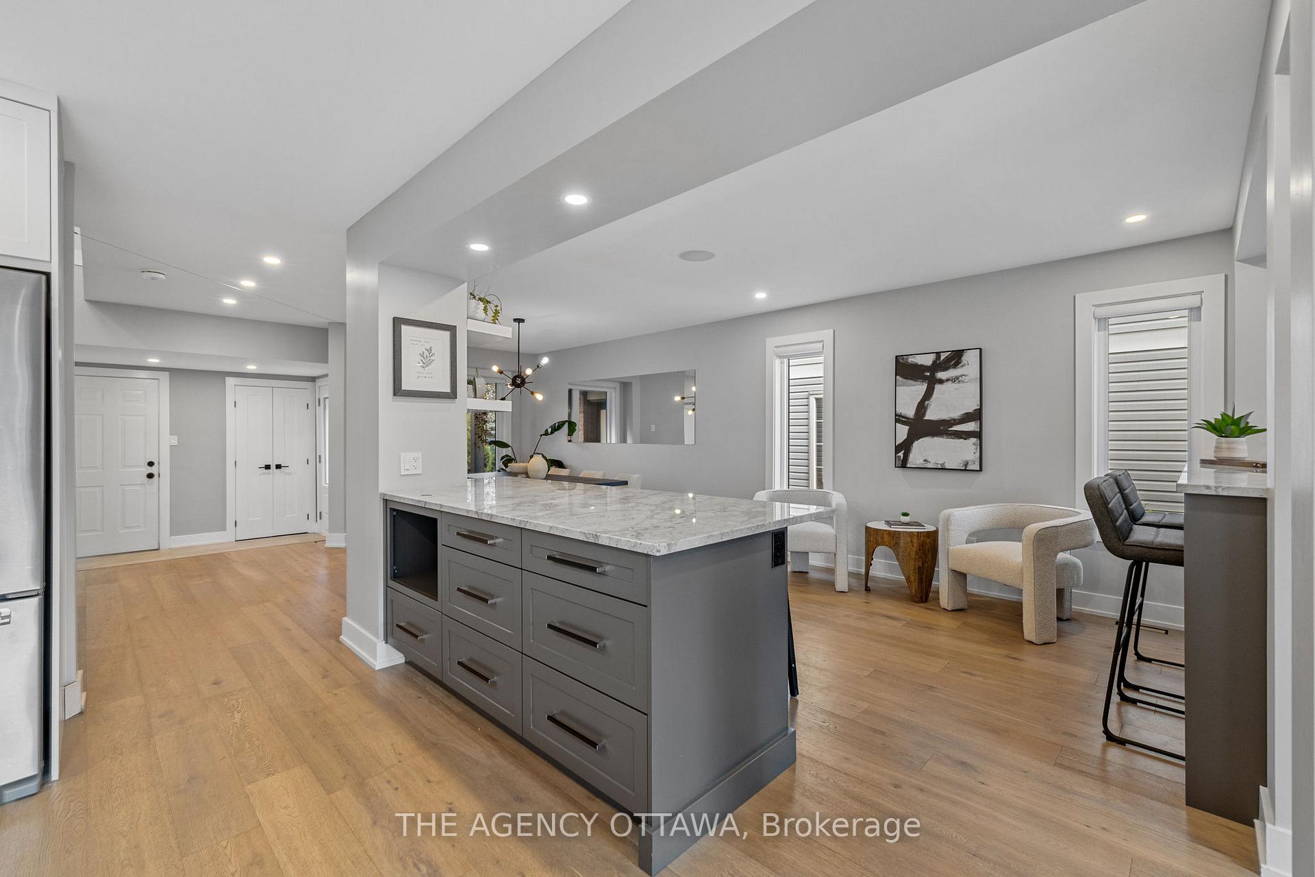 Photo 15 of 32 Whitestone Drive, Ottawa, Central Park — HOMEH