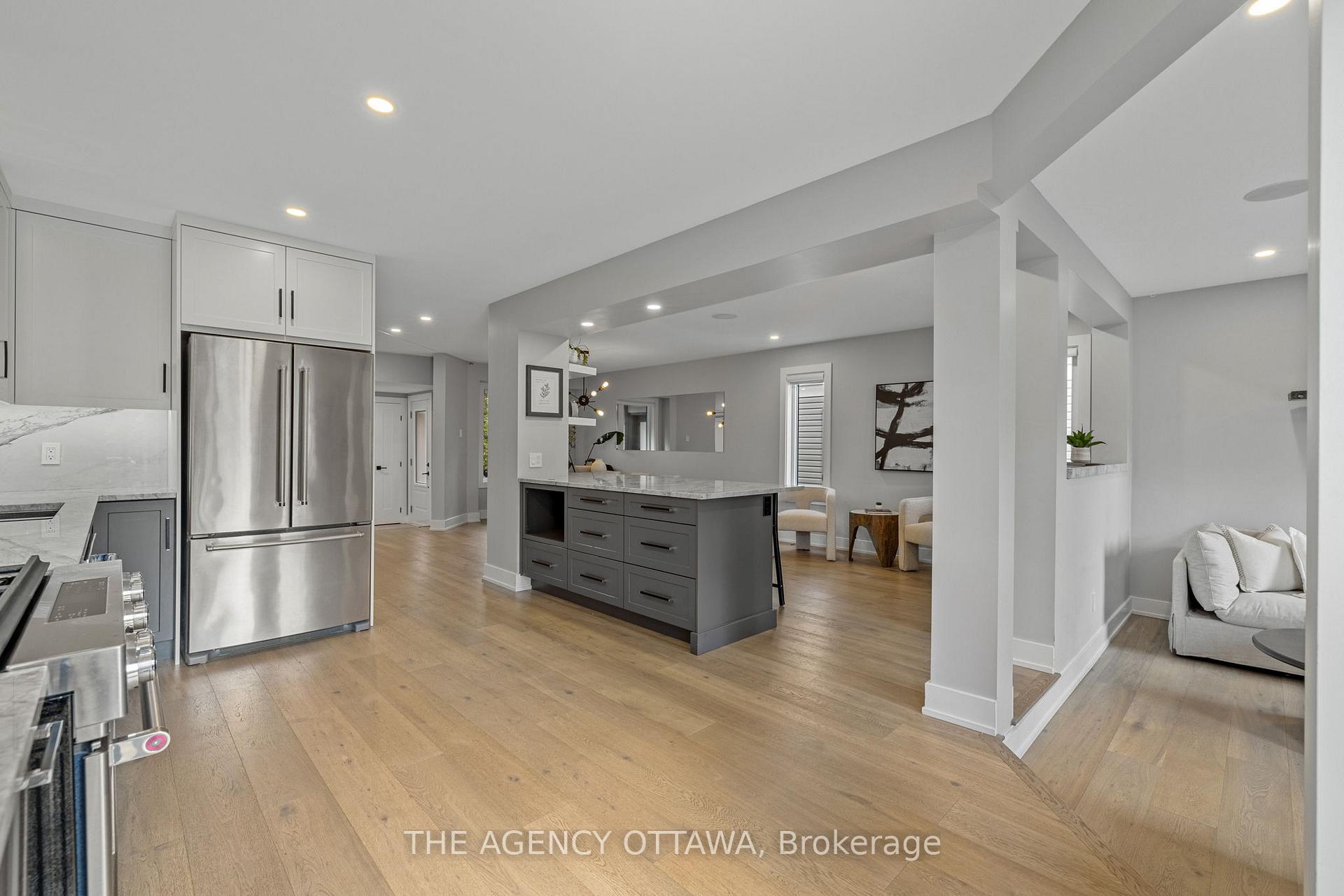 Photo 16 of 32 Whitestone Drive, Ottawa, Central Park — HOMEH