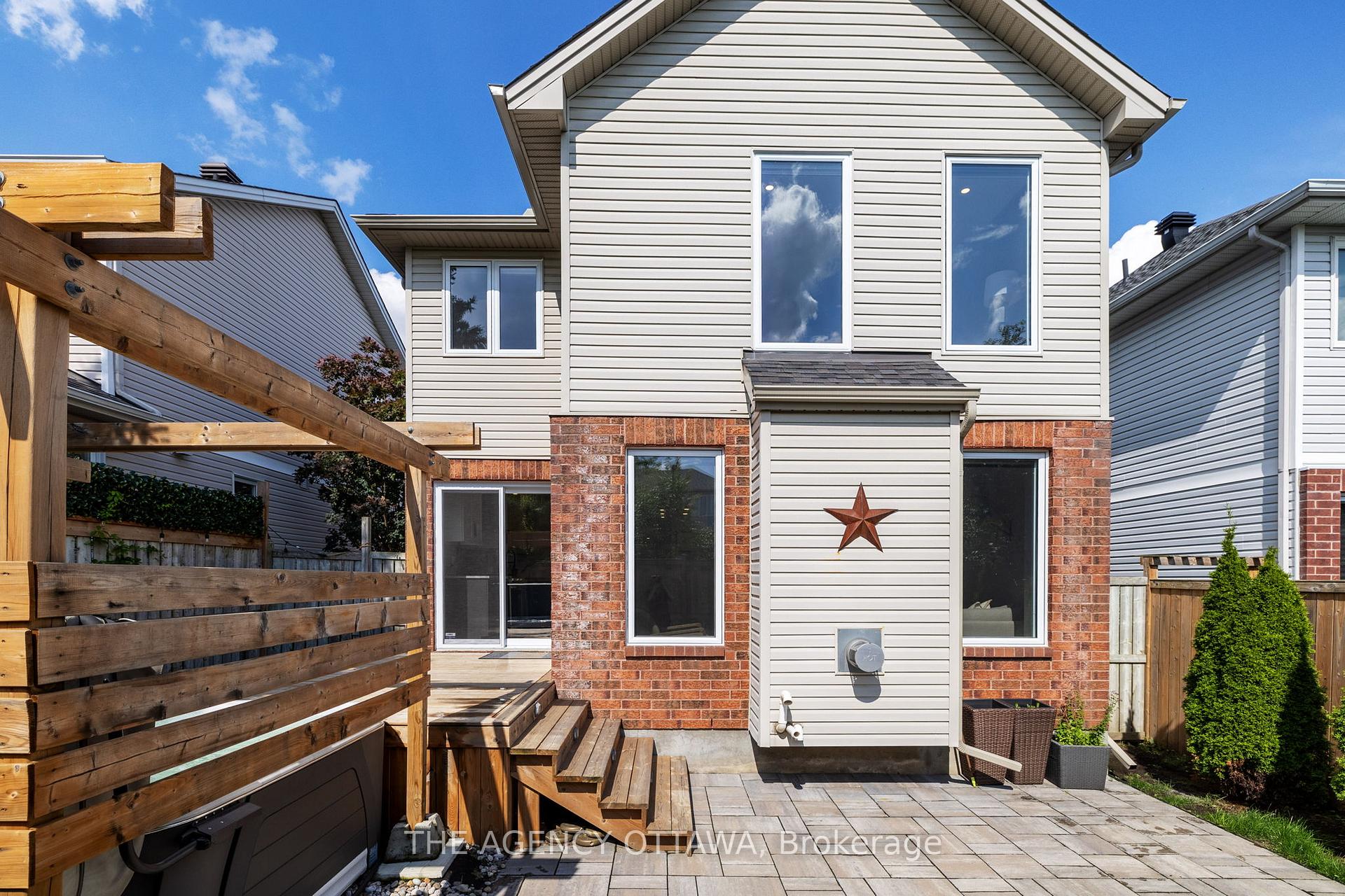 Photo 41 of 32 Whitestone Drive, Ottawa, Central Park — HOMEH