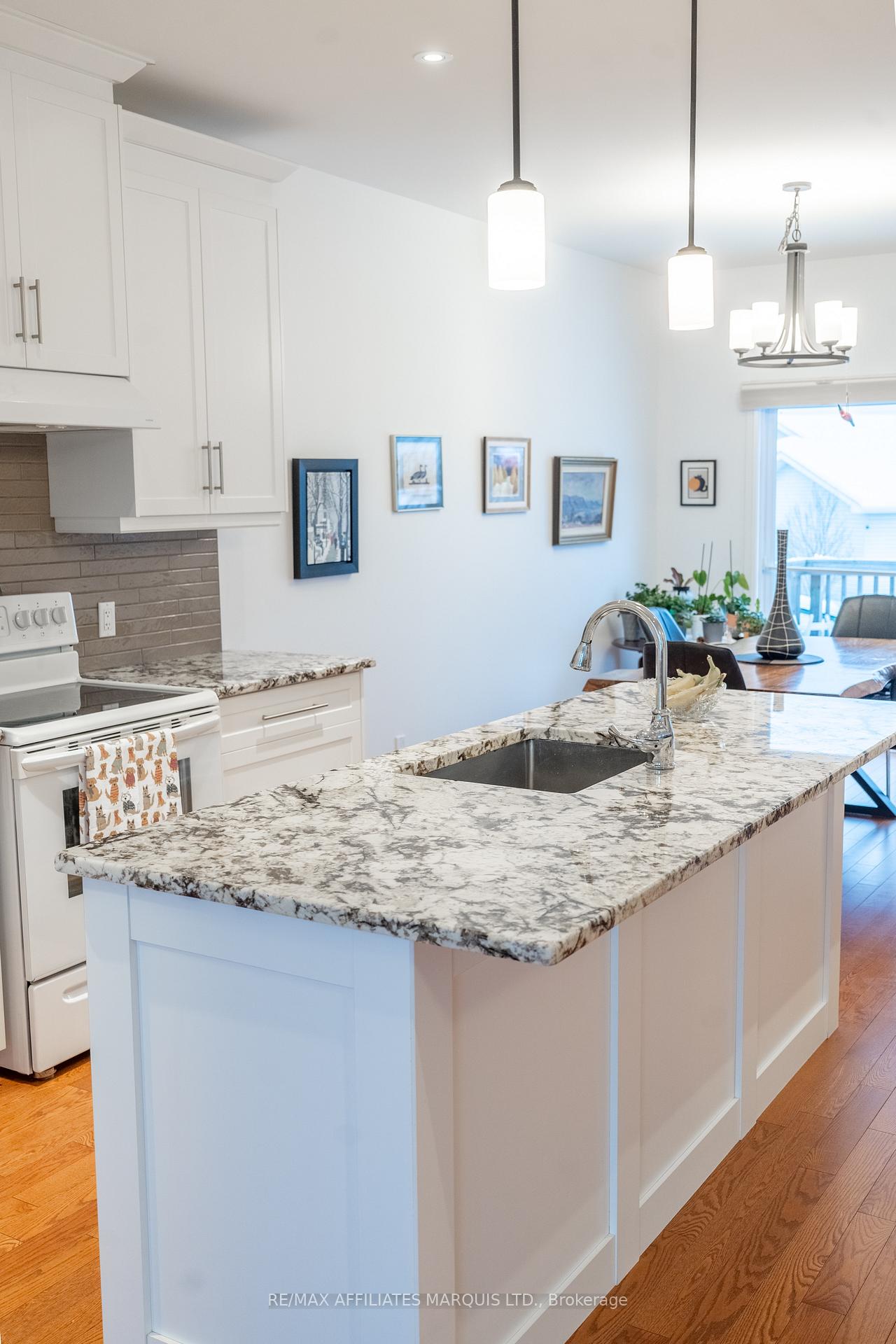 Photo 7 of 124 Emily Jade Crescent, Cornwall — HOMEH