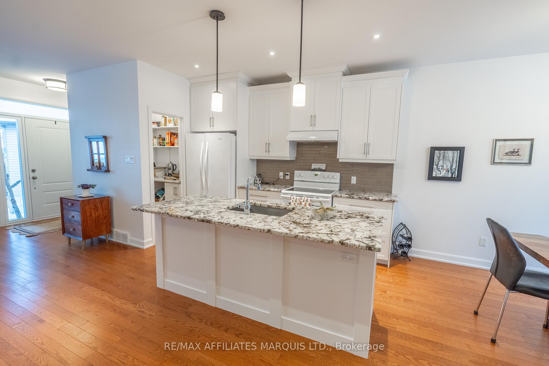 Photo 9 of 124 Emily Jade Crescent, Cornwall — HOMEH
