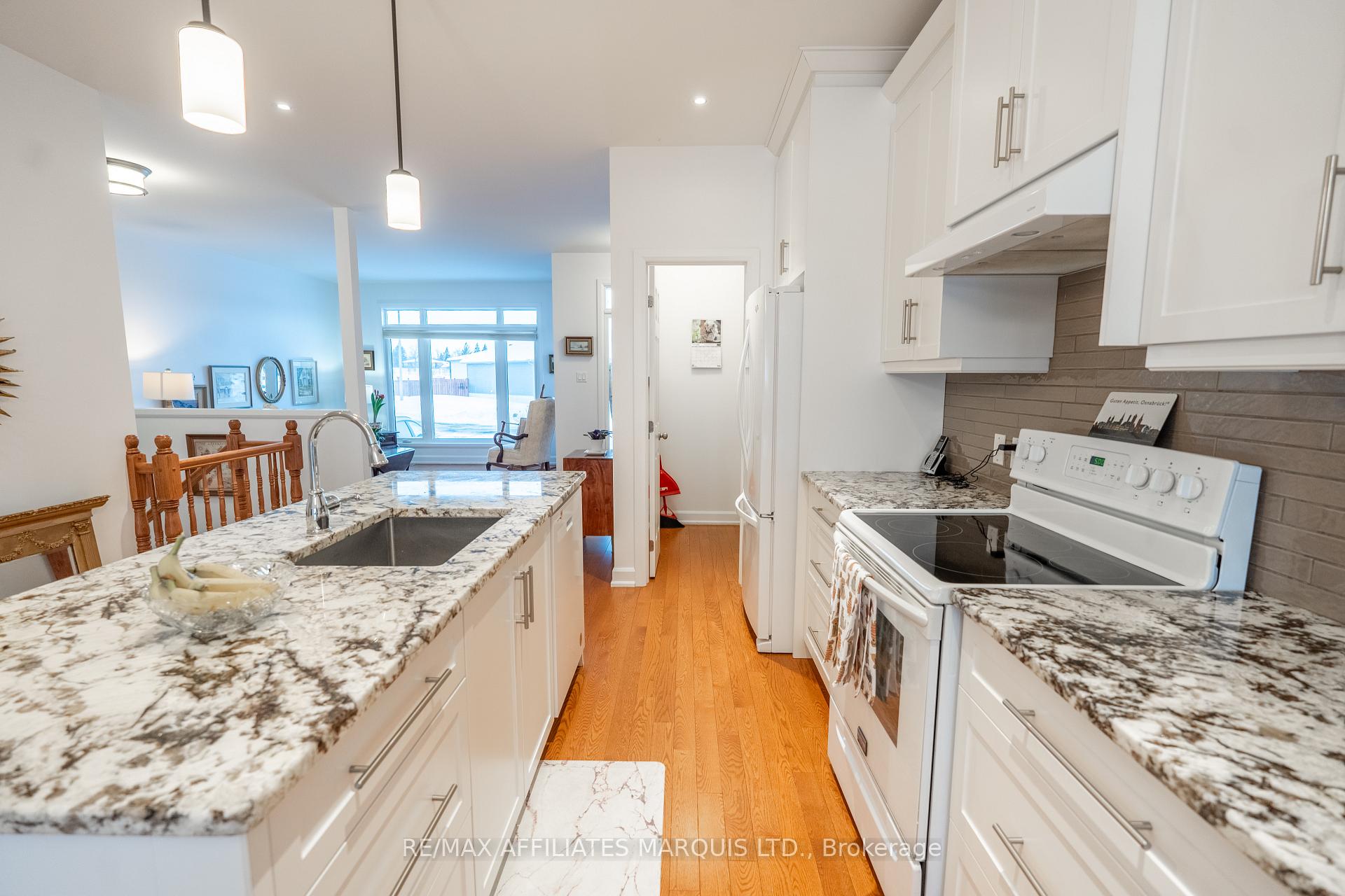 Photo 12 of 124 Emily Jade Crescent, Cornwall — HOMEH