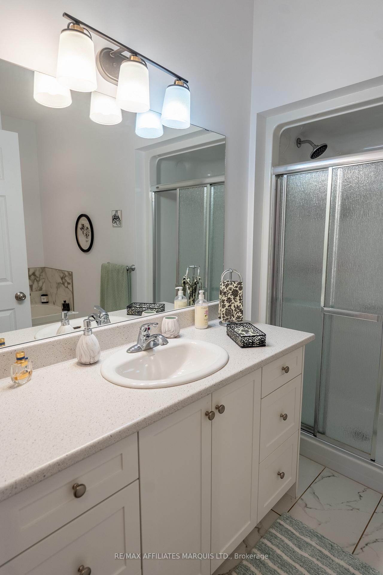 Photo 17 of 124 Emily Jade Crescent, Cornwall — HOMEH