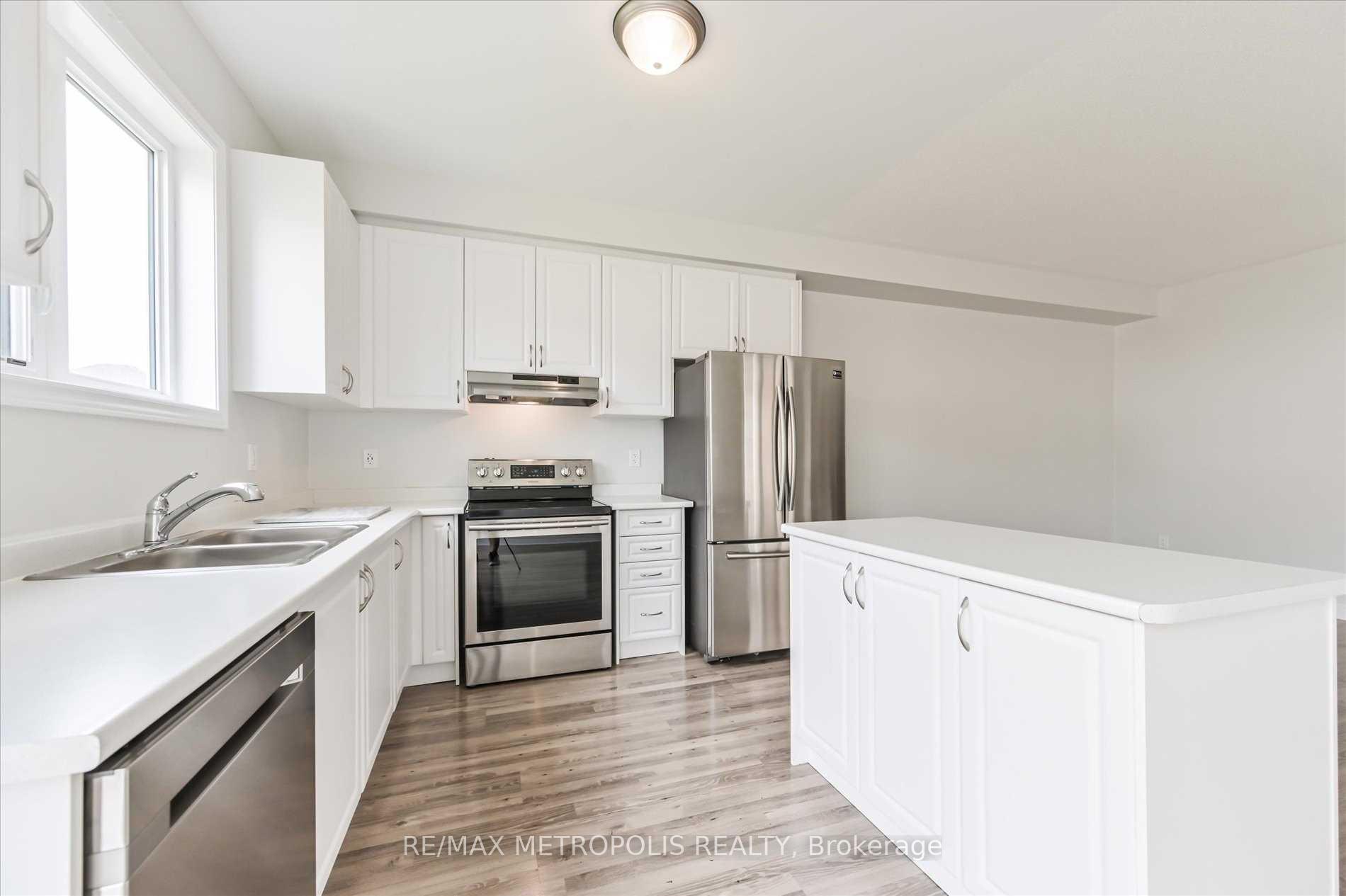 Photo 7 of 41 Hartley Avenue, Brant, Paris — HOMEH