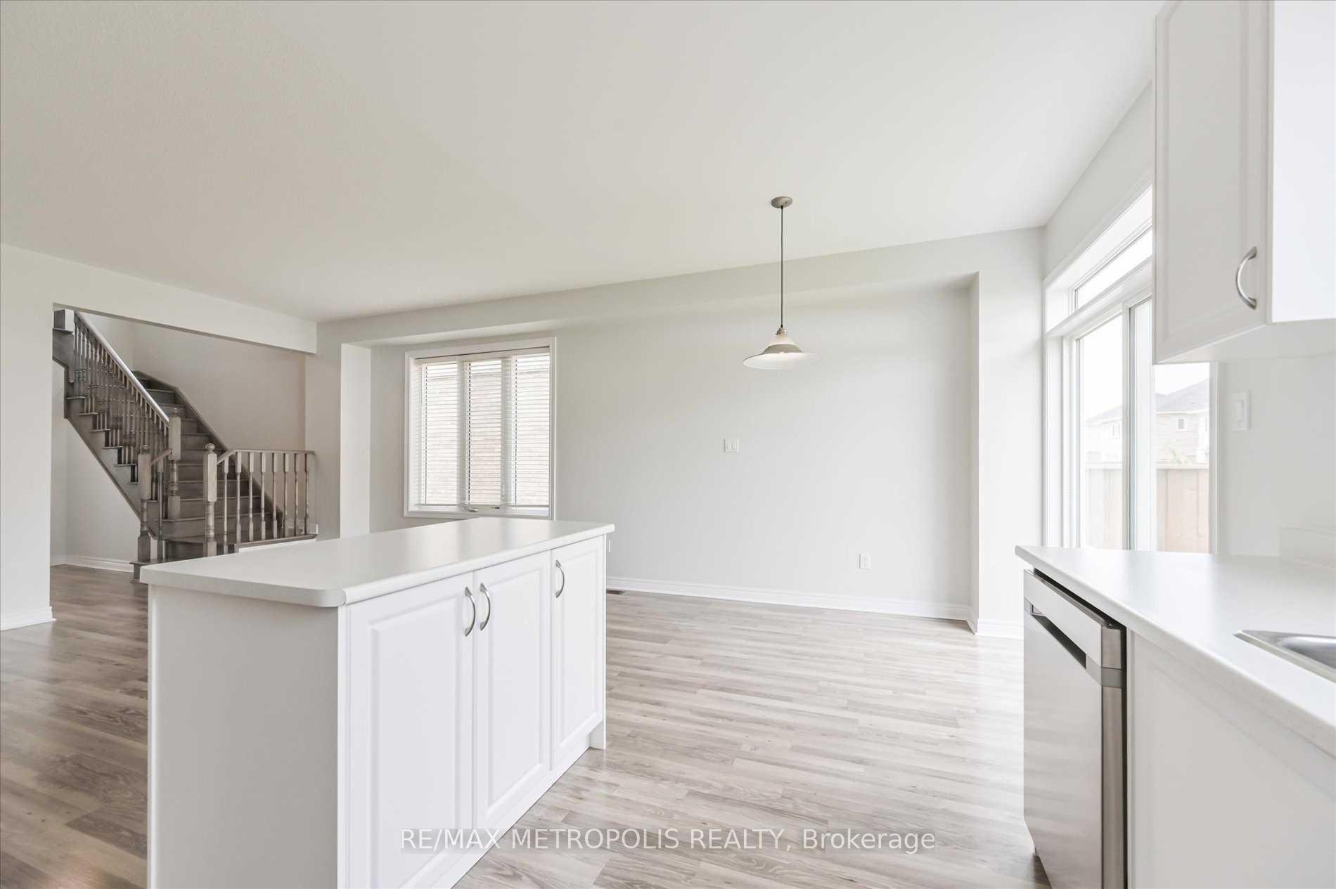 Photo 9 of 41 Hartley Avenue, Brant, Paris — HOMEH