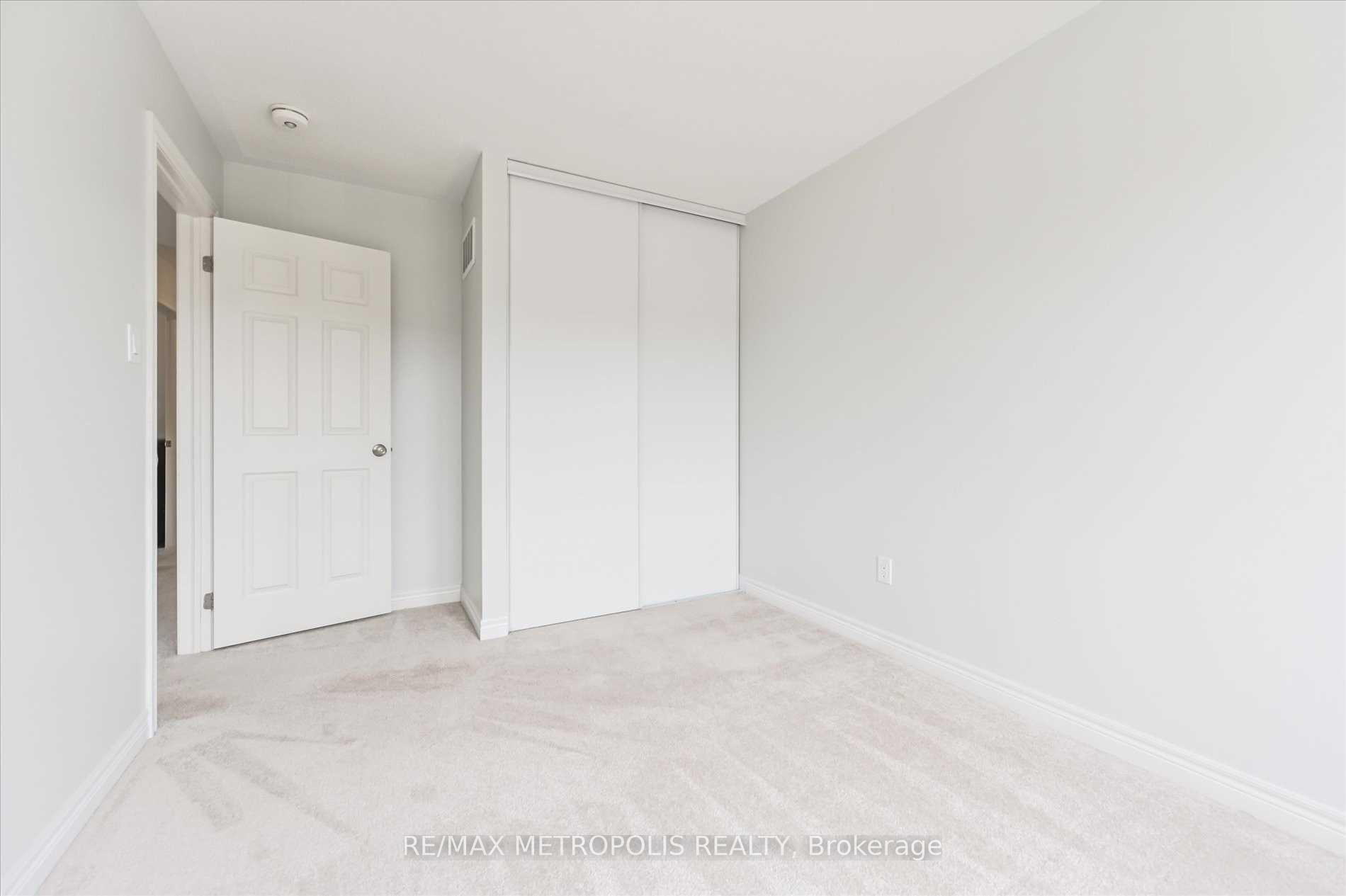 Photo 20 of 41 Hartley Avenue, Brant, Paris — HOMEH