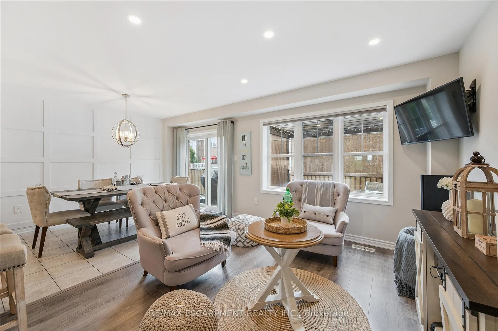 Photo 9 of Unit 80, 22 Spring Creek Drive, Hamilton, Waterdown — HOMEH