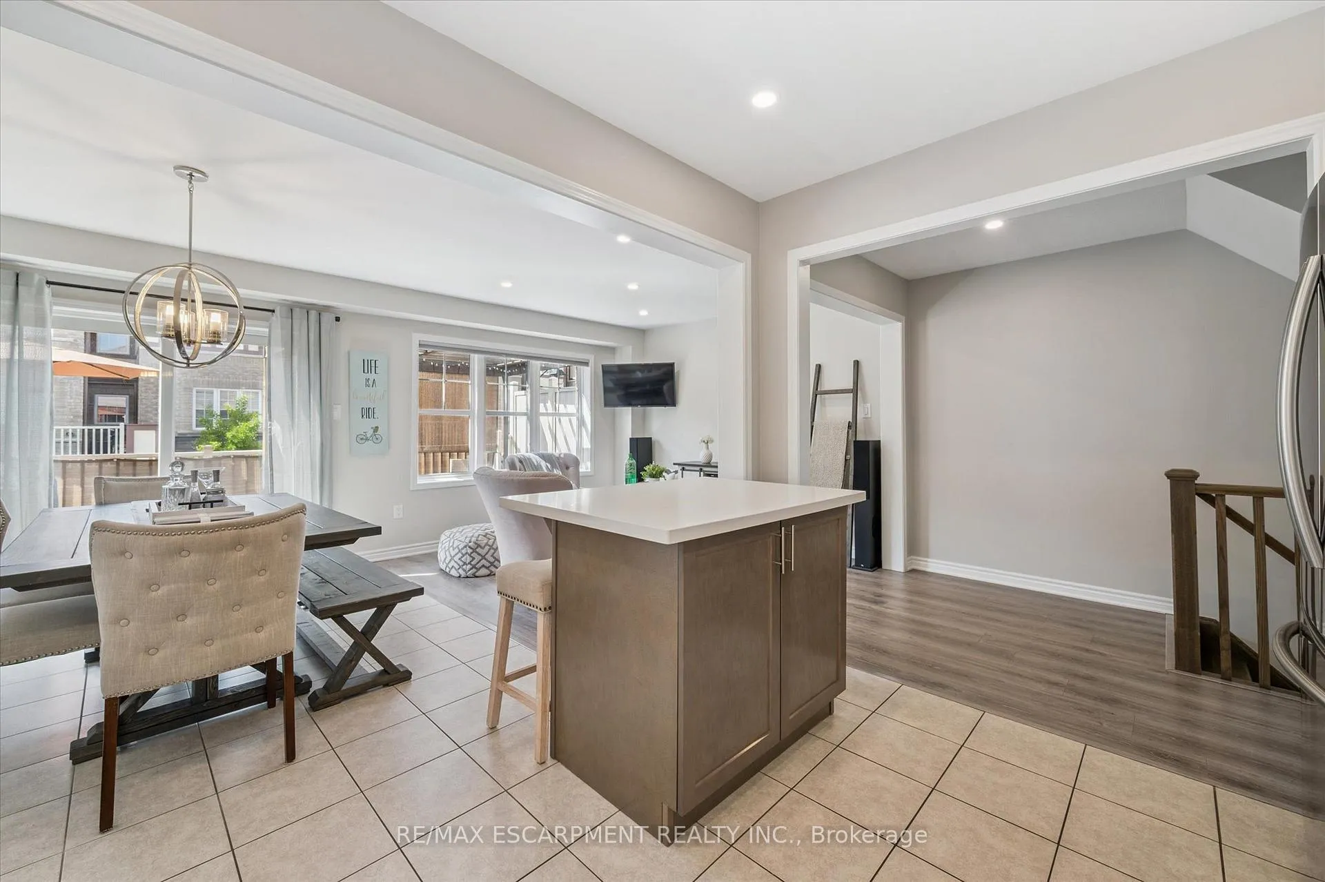 Photo 14 of Unit 80, 22 Spring Creek Drive, Hamilton, Waterdown — HOMEH