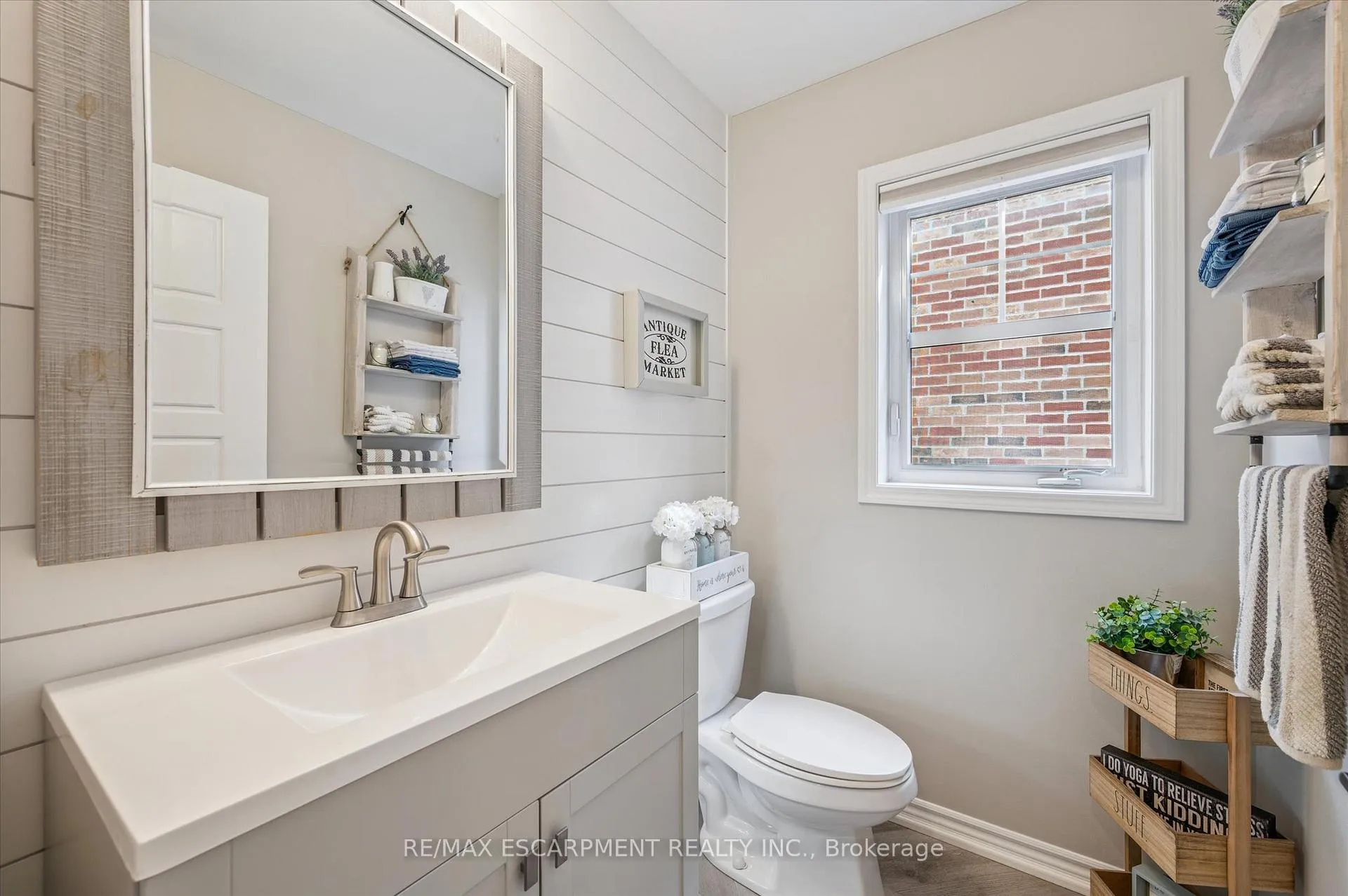 Photo 22 of Unit 80, 22 Spring Creek Drive, Hamilton, Waterdown — HOMEH