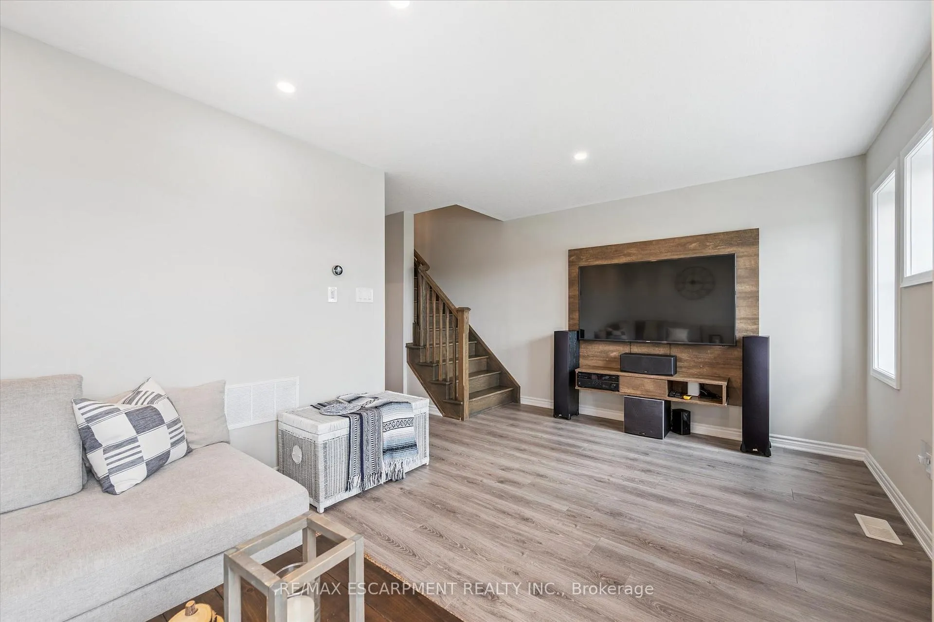 Photo 24 of Unit 80, 22 Spring Creek Drive, Hamilton, Waterdown — HOMEH