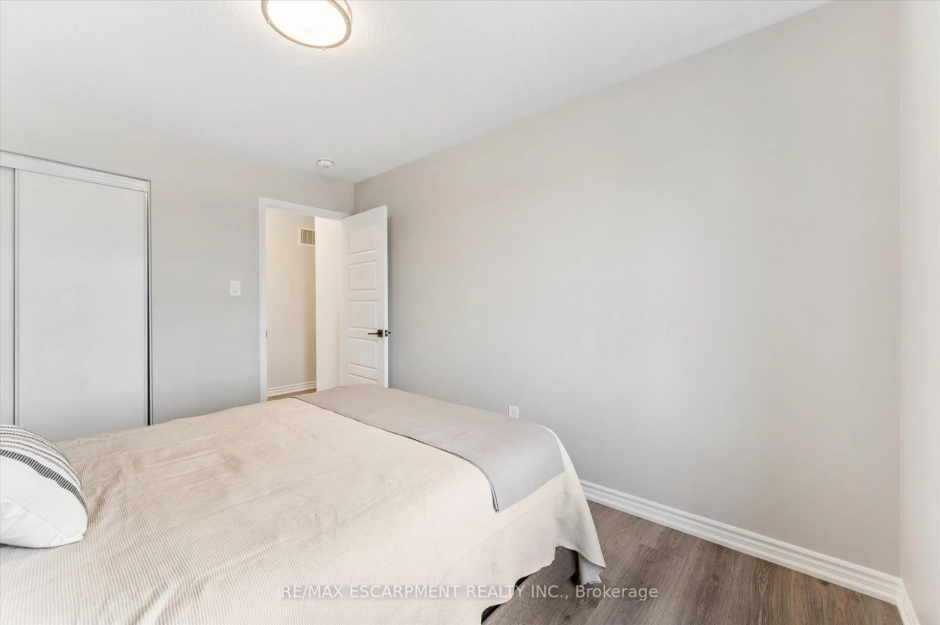 Photo 32 of Unit 80, 22 Spring Creek Drive, Hamilton, Waterdown — HOMEH