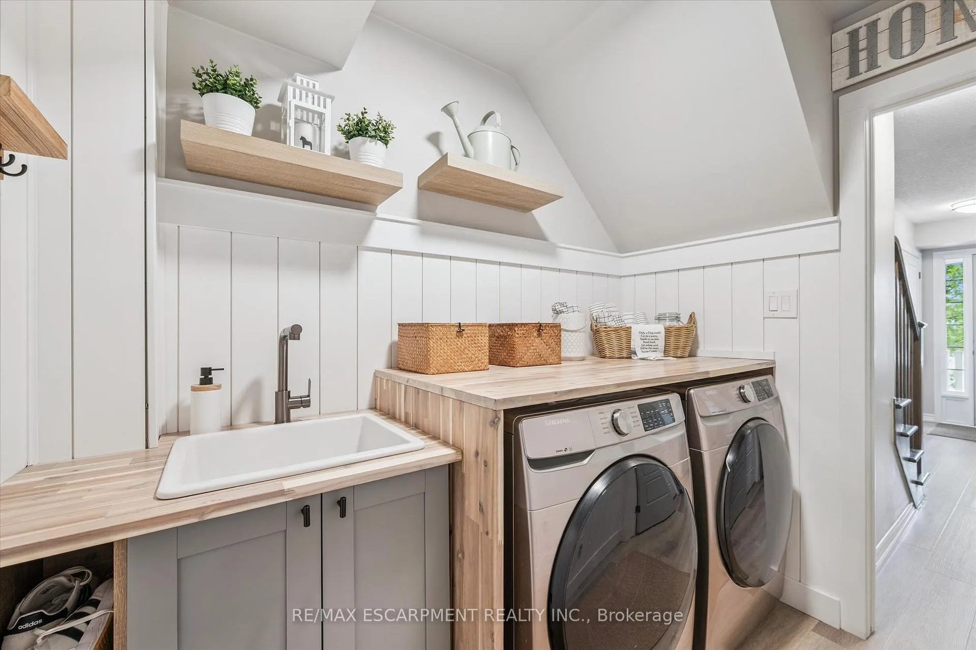 Photo 35 of Unit 80, 22 Spring Creek Drive, Hamilton, Waterdown — HOMEH
