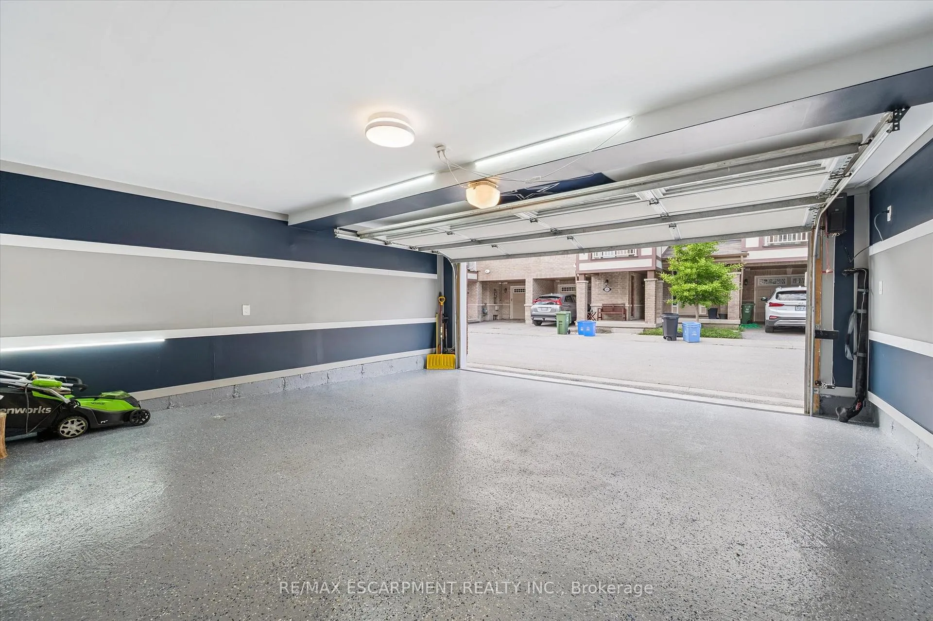 Photo 36 of Unit 80, 22 Spring Creek Drive, Hamilton, Waterdown — HOMEH