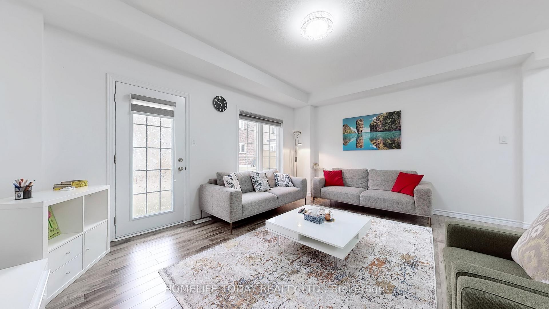 Photo 3 of 13 Elsegood Drive, Guelph, Kortright Hills — HOMEH