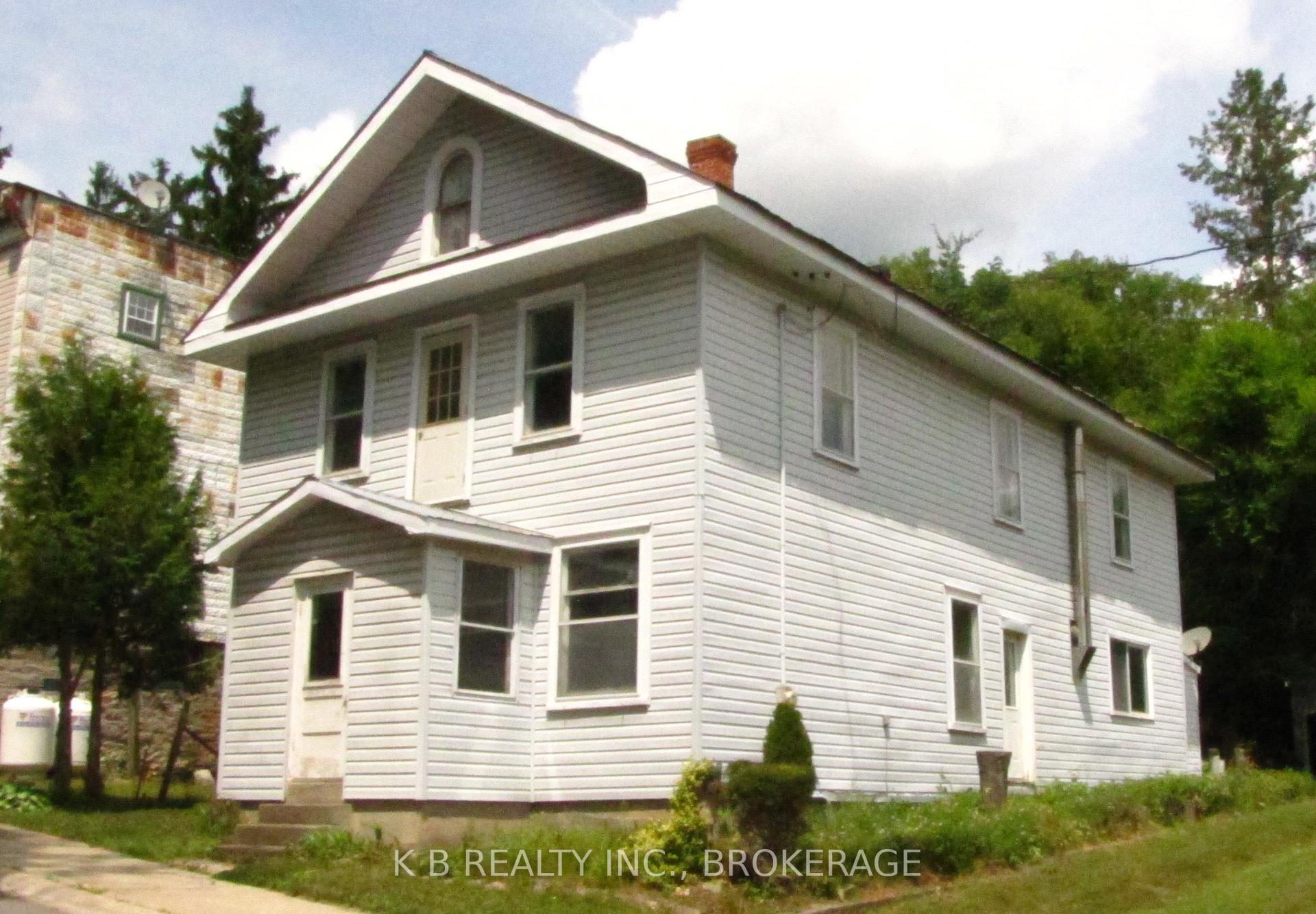 Front of 1033 Bridge Street