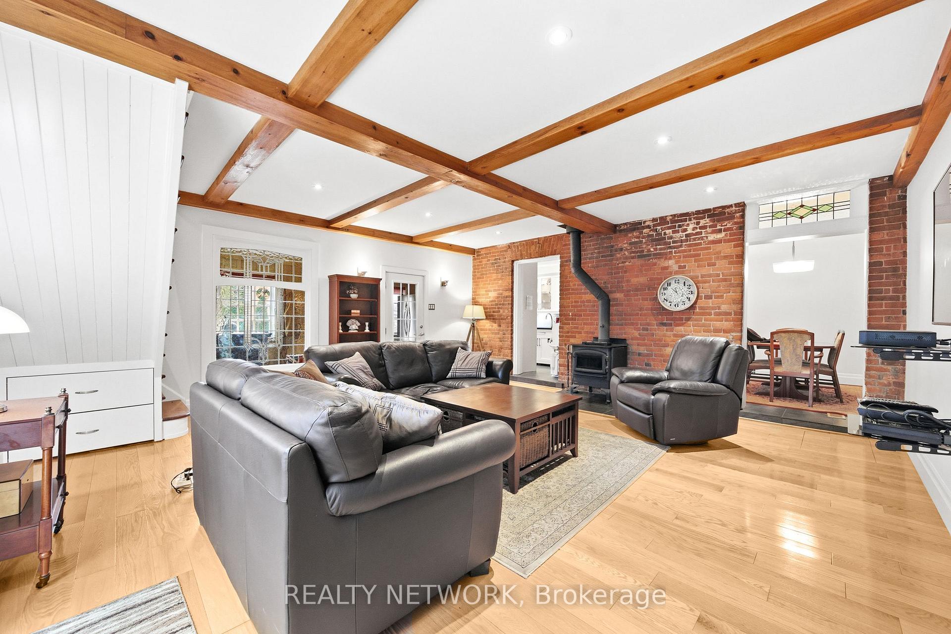Front of 243 Hatt Street