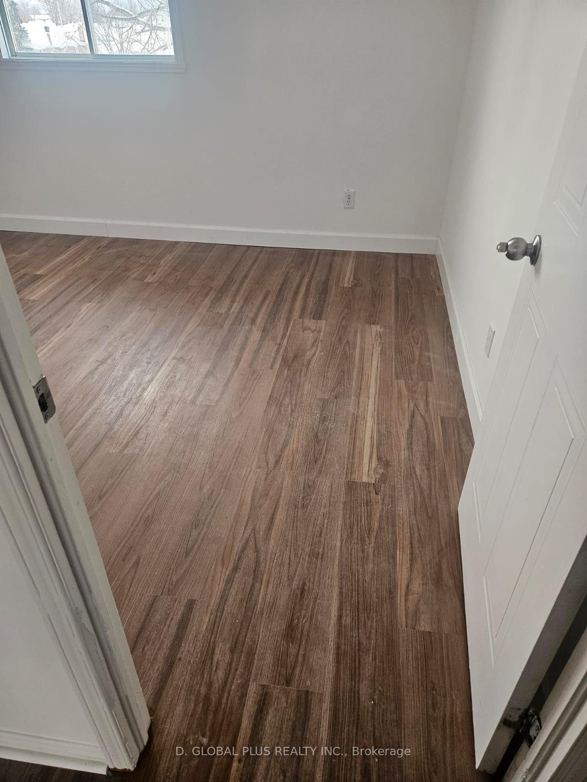 Photo 2 of 127 Eleventh Street E, Cornwall — HOMEH