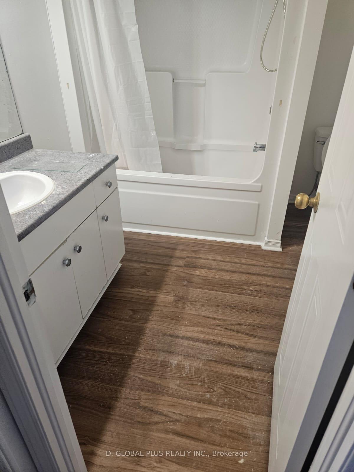 Photo 3 of 127 Eleventh Street E, Cornwall — HOMEH