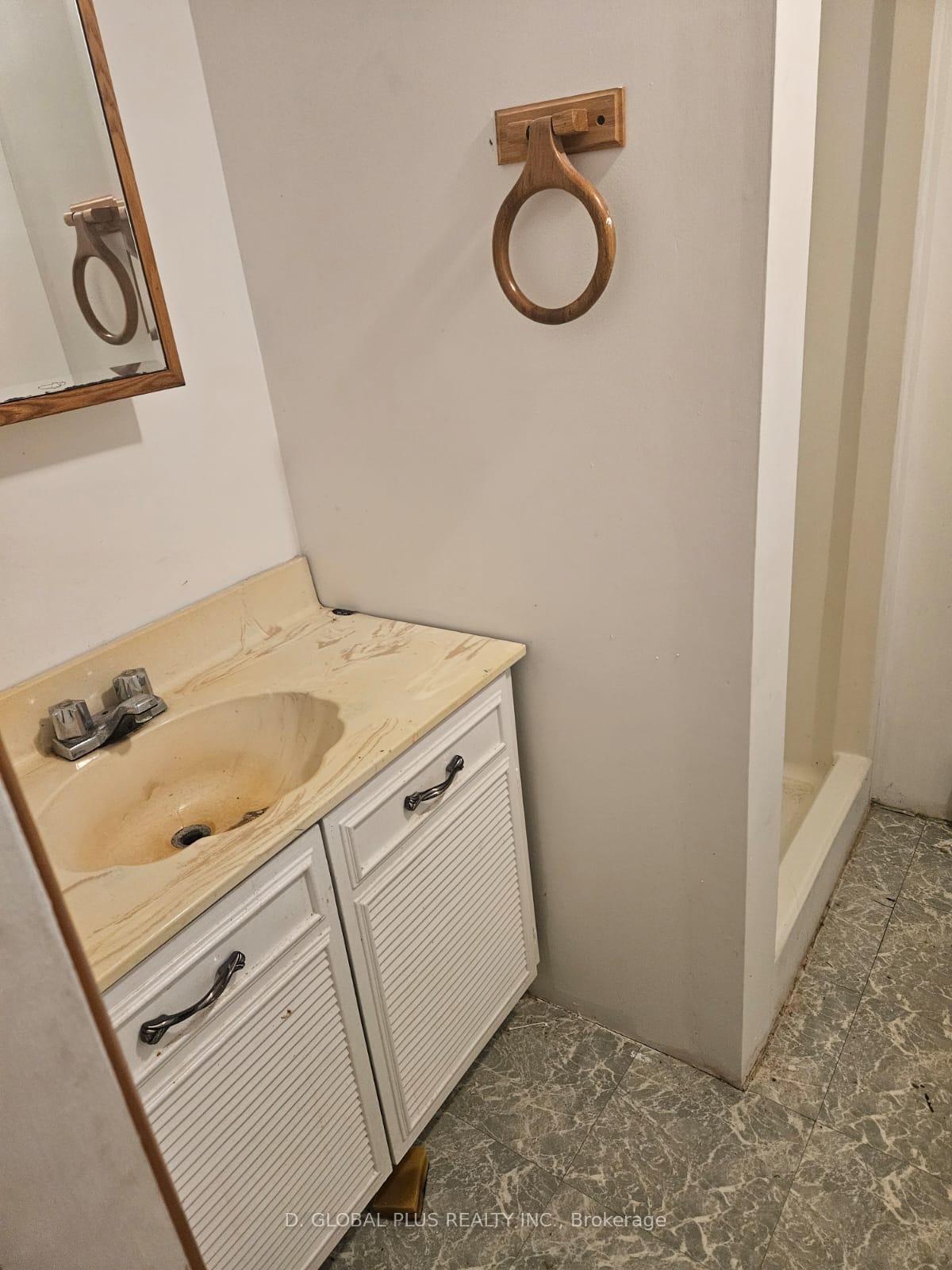 Photo 26 of 127 Eleventh Street E, Cornwall — HOMEH