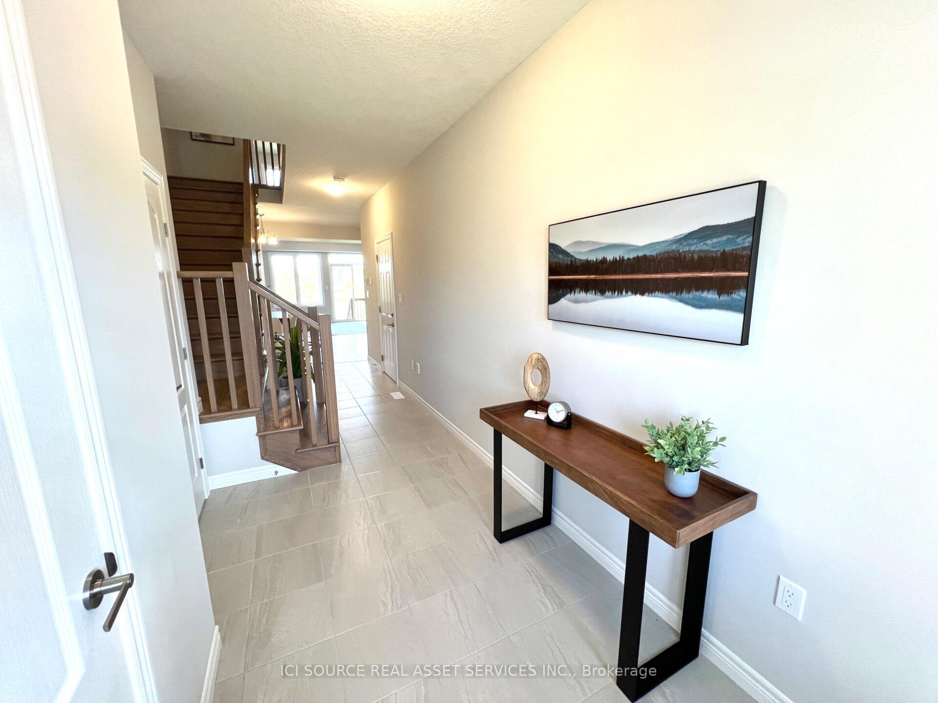 Photo 4 of 51 Lloyd Davies Way, Hamilton, Rural Glanbrook — HOMEH