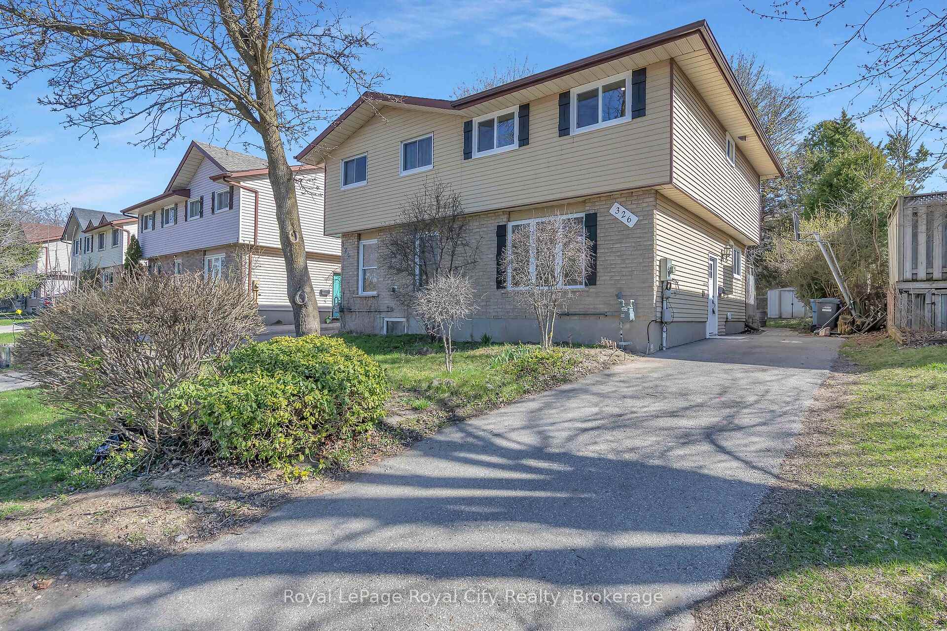 Photo 3 of 326 Cole Road, Guelph, Kortright West — HOMEH