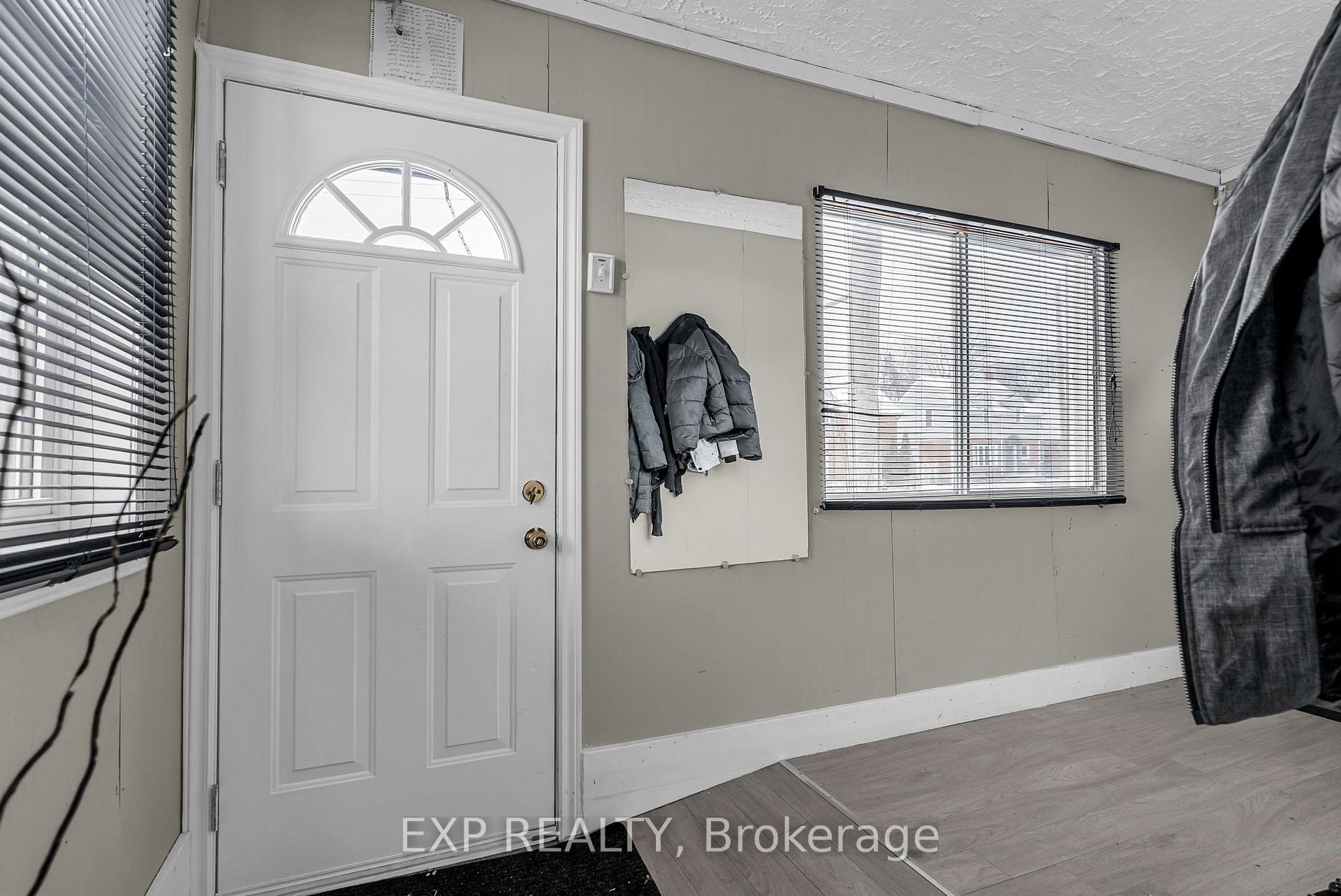 Photo 5 of 448 York Street, Cornwall — HOMEH