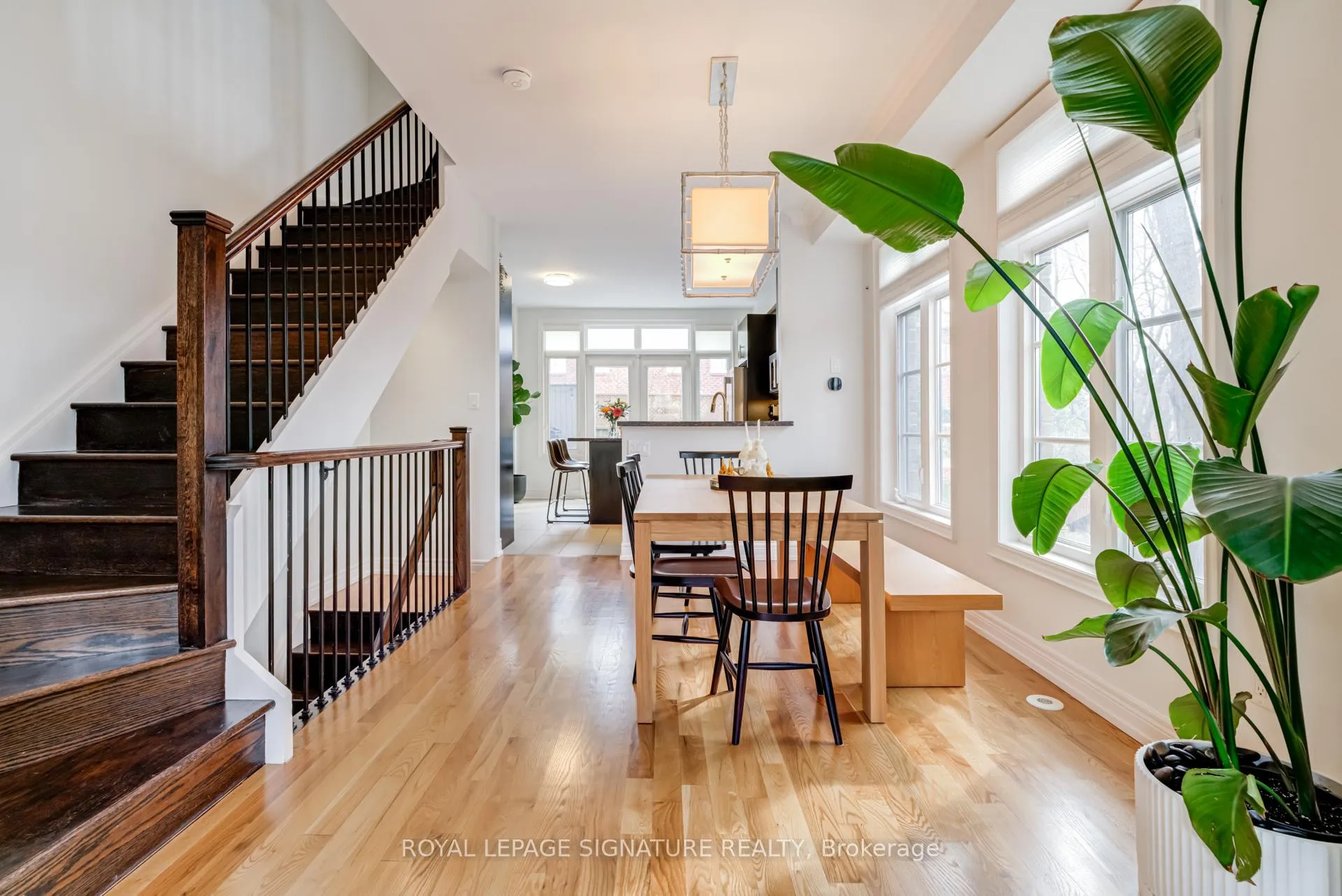 Photo 4 of 55 Ruby Lang Lane, Etobicoke, Mimico — HOMEH