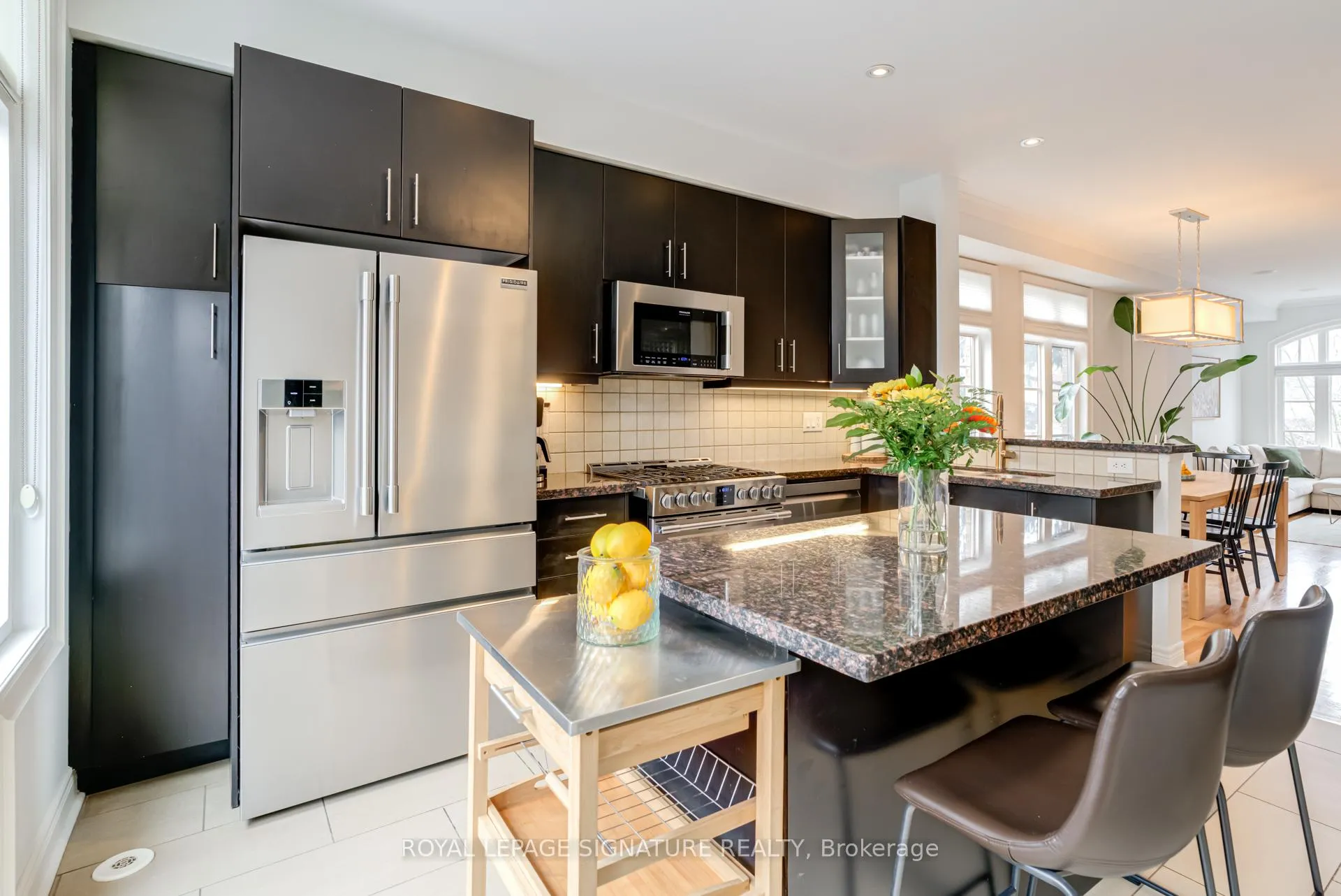 Photo 9 of 55 Ruby Lang Lane, Etobicoke, Mimico — HOMEH