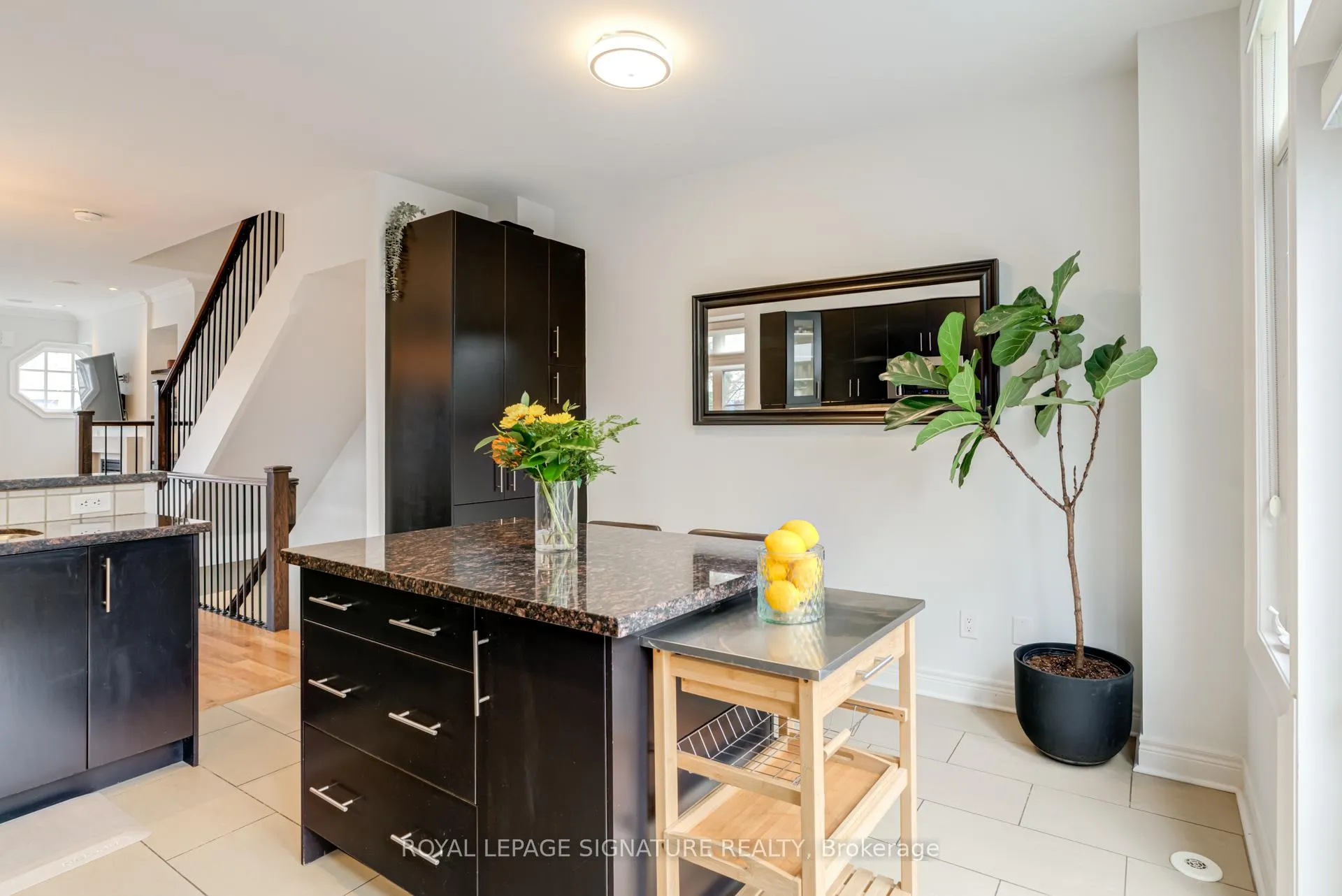 Photo 10 of 55 Ruby Lang Lane, Etobicoke, Mimico — HOMEH