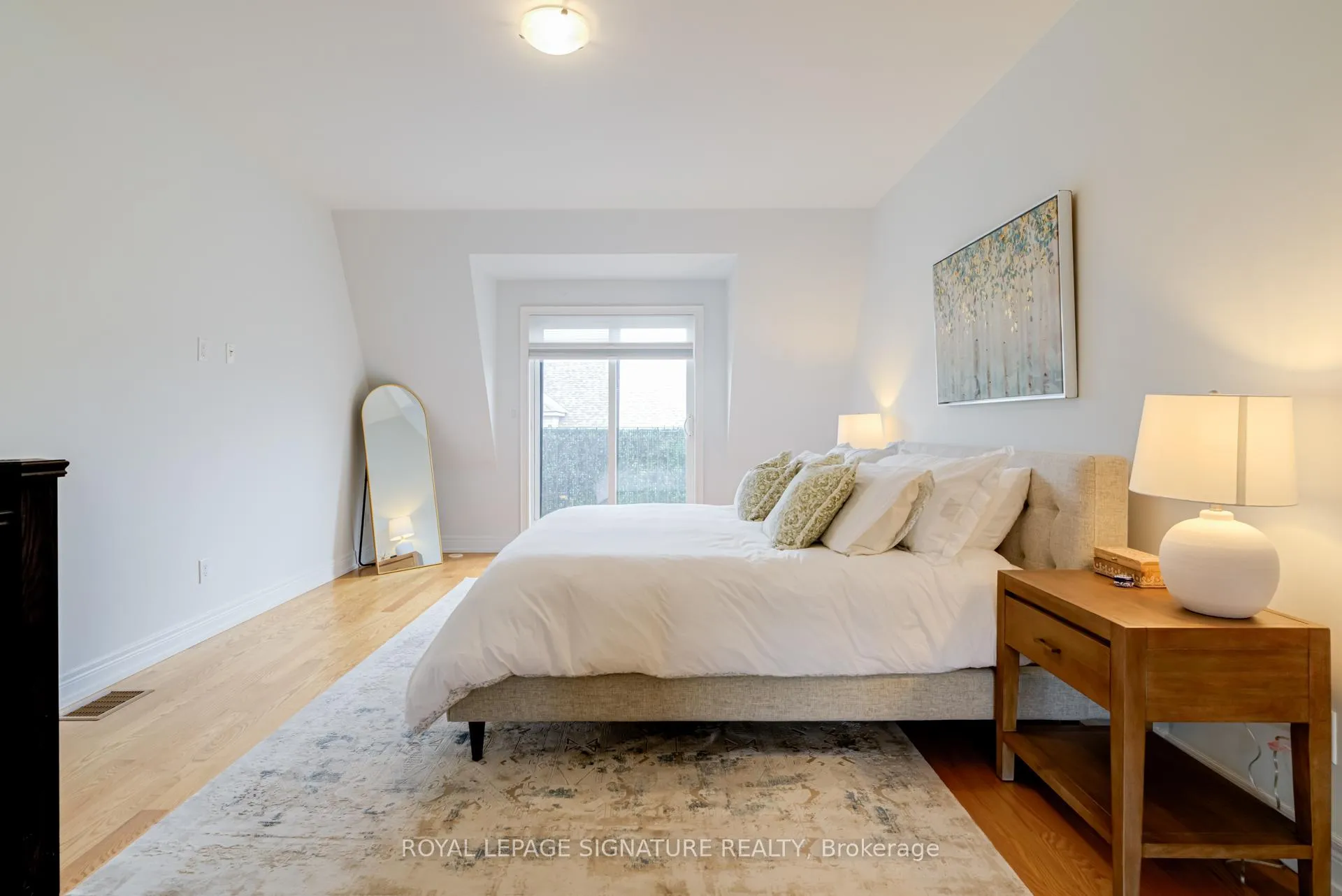 Photo 19 of 55 Ruby Lang Lane, Etobicoke, Mimico — HOMEH