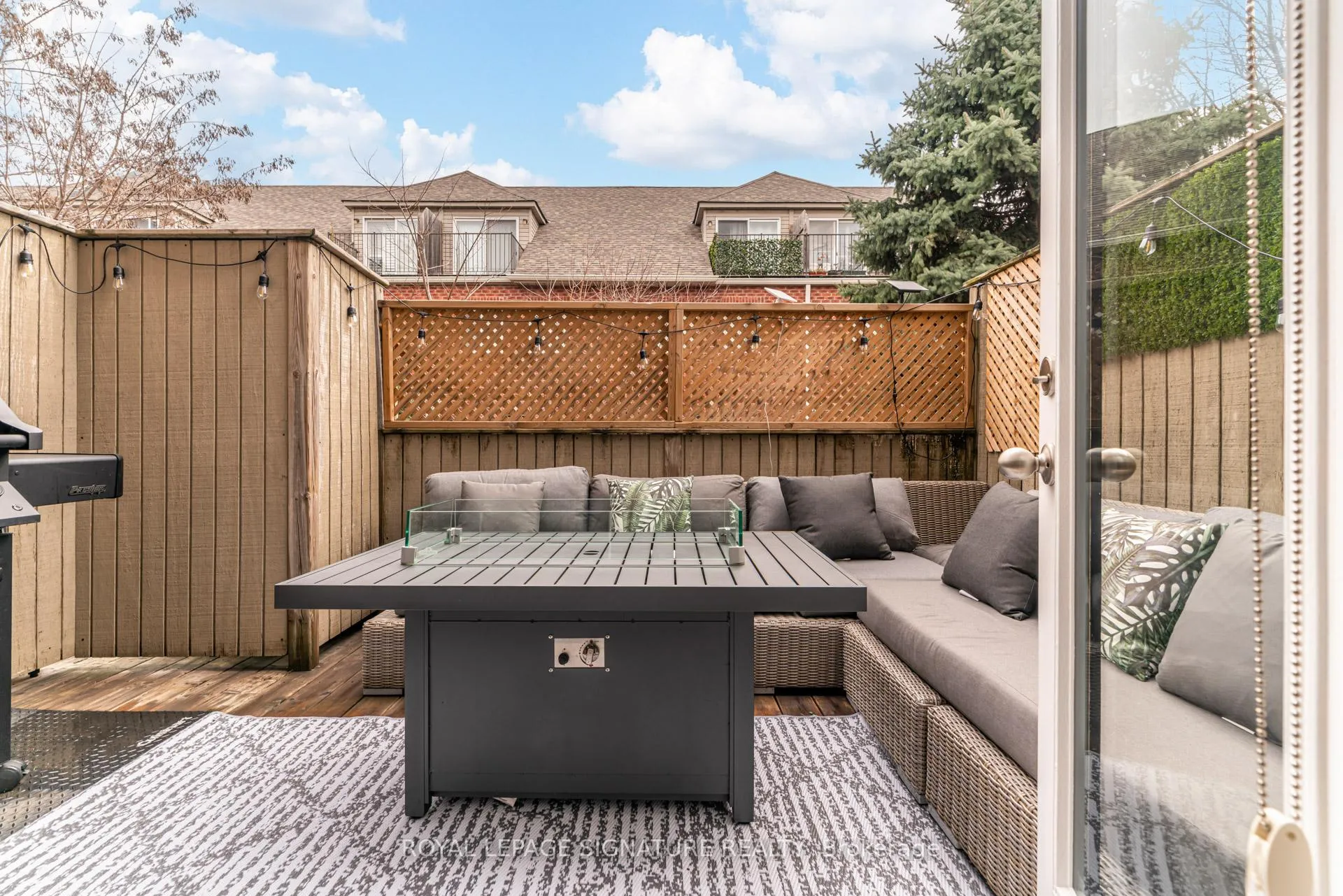 Photo 25 of 55 Ruby Lang Lane, Etobicoke, Mimico — HOMEH