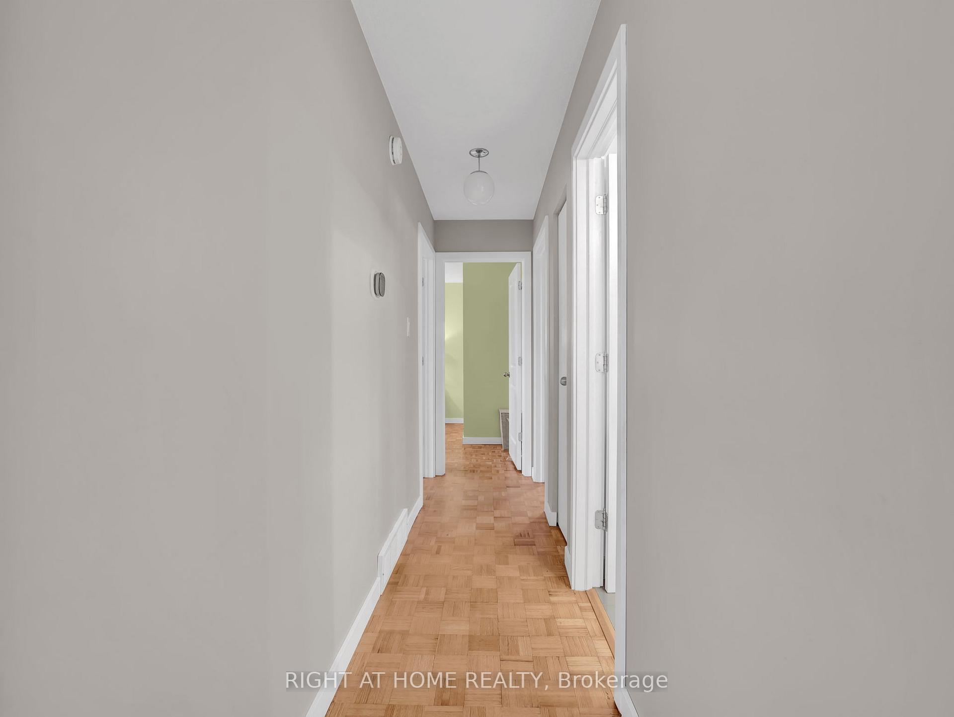 Photo 14 of 2 Chartwell Cres, Guelph, Dovercliffe Park/Old University — HOMEH