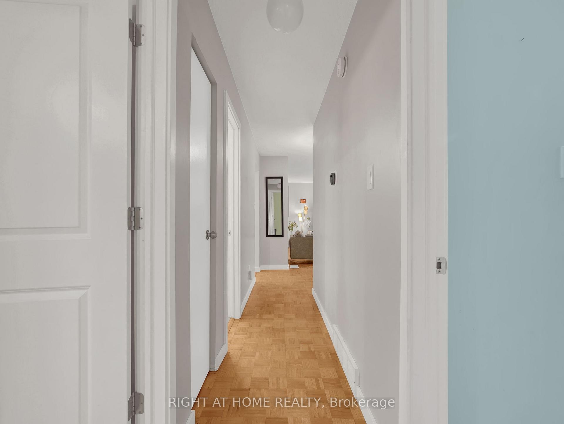 Photo 15 of 2 Chartwell Cres, Guelph, Dovercliffe Park/Old University — HOMEH