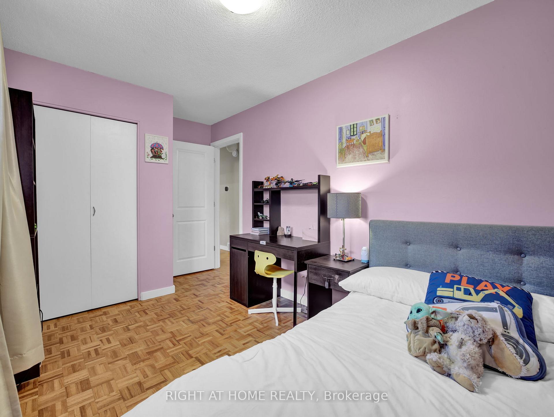Photo 16 of 2 Chartwell Cres, Guelph, Dovercliffe Park/Old University — HOMEH