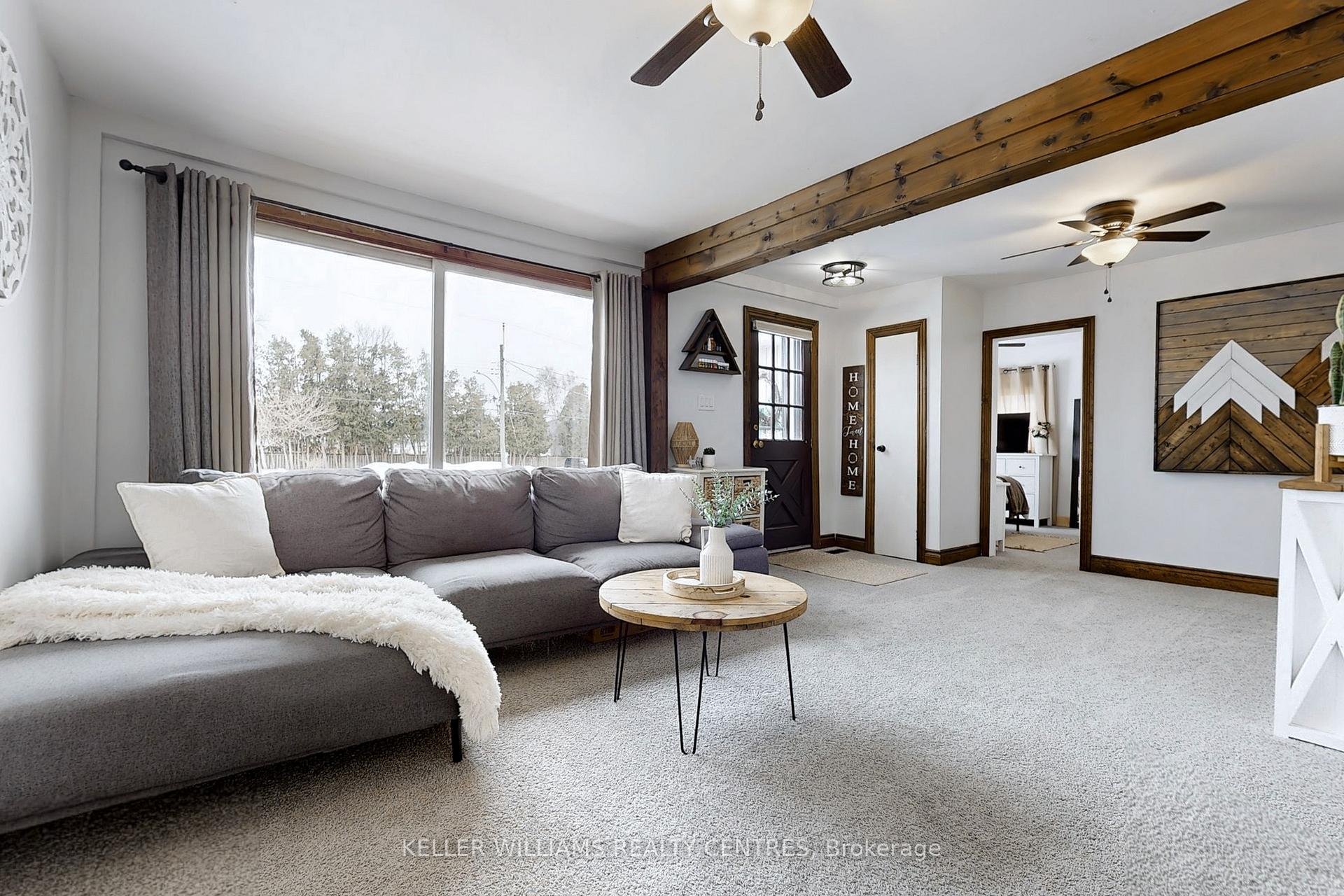 Photo 3 of 286 Rayners Road, Georgina, Historic Lakeshore Communities — HOMEH
