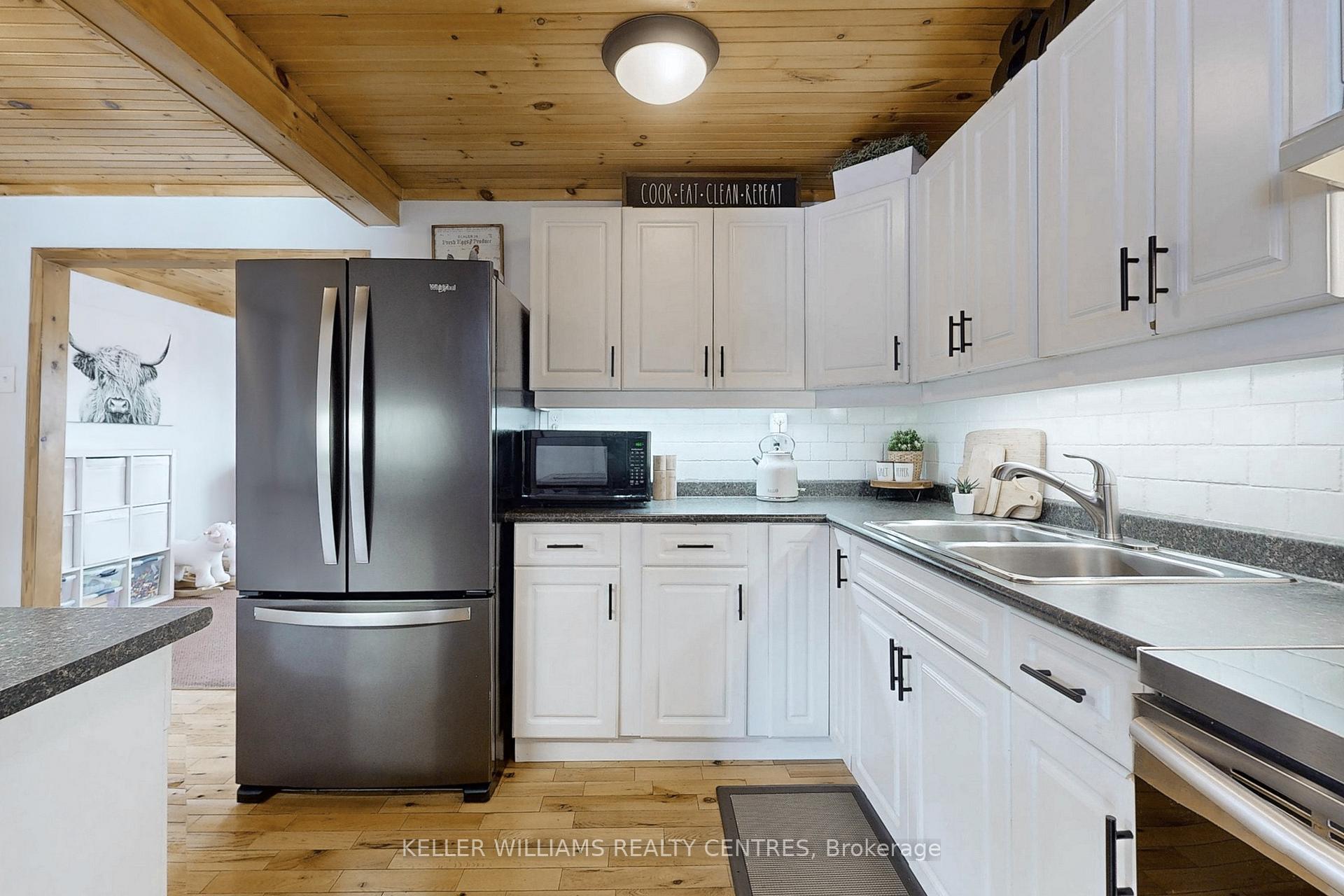 Photo 11 of 286 Rayners Road, Georgina, Historic Lakeshore Communities — HOMEH