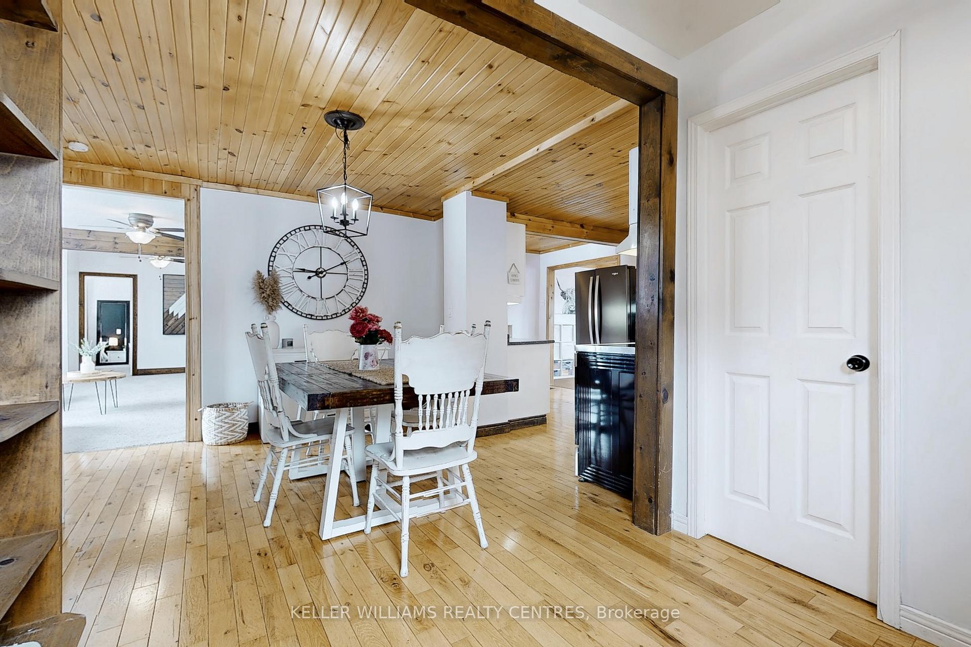 Photo 12 of 286 Rayners Road, Georgina, Historic Lakeshore Communities — HOMEH
