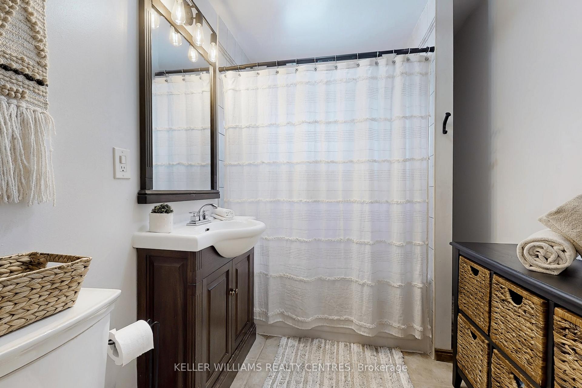Photo 23 of 286 Rayners Road, Georgina, Historic Lakeshore Communities — HOMEH
