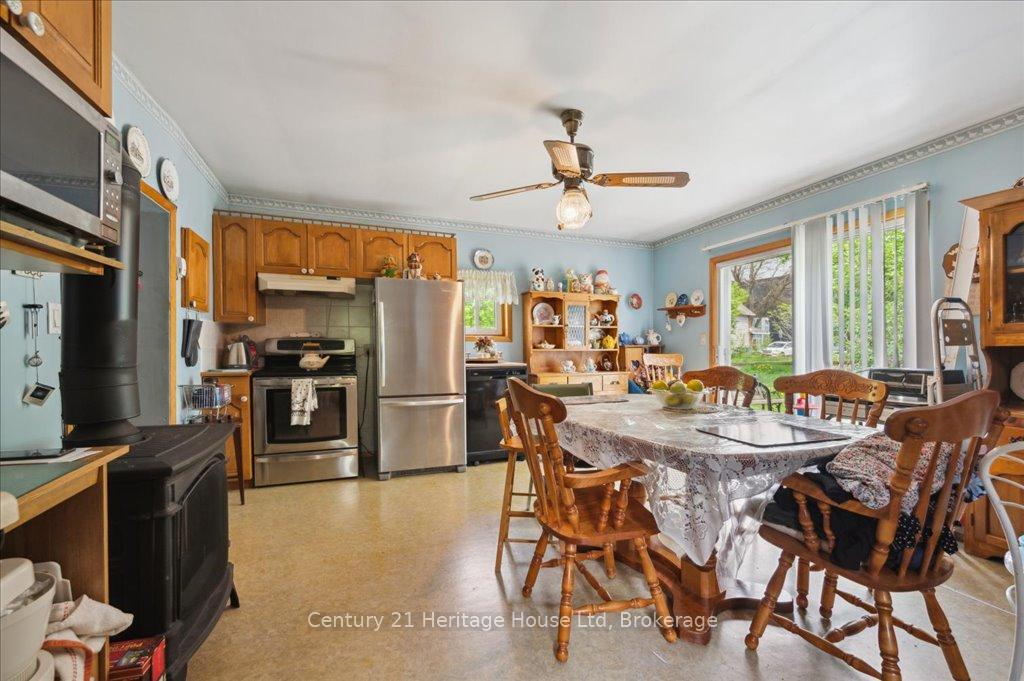 Photo 13 of 2 Johnston Street, Guelph, St. Patrick's Ward — HOMEH