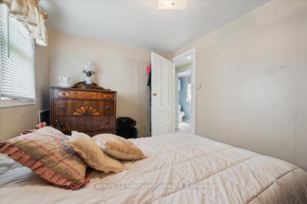 Photo 19 of 2 Johnston Street, Guelph, St. Patrick's Ward — HOMEH