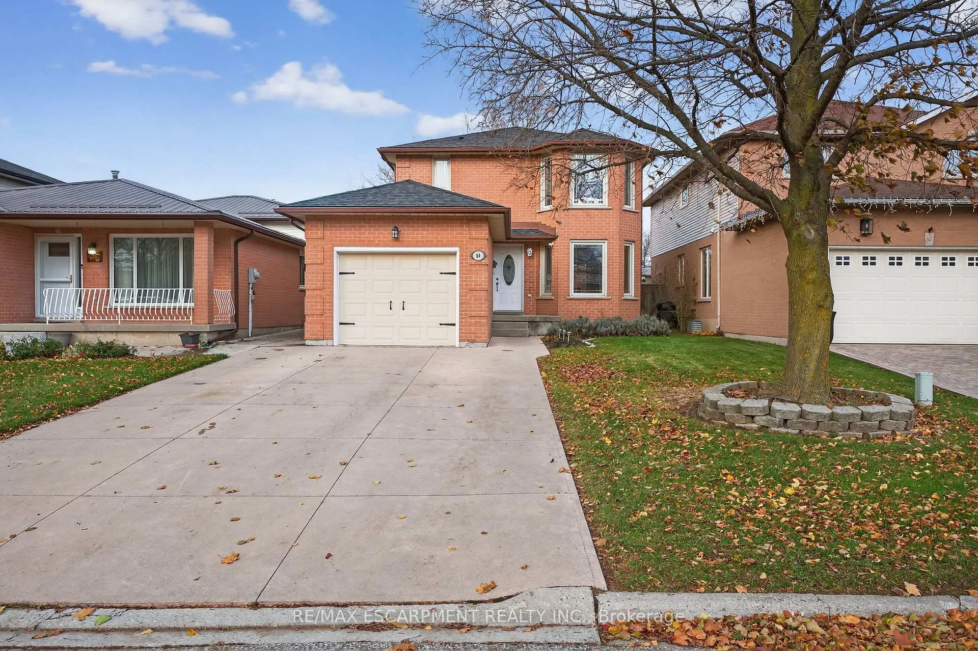 Photo 1 of 84 Branthaven Drive, Hamilton, Stoney Creek Mountain — HOMEH