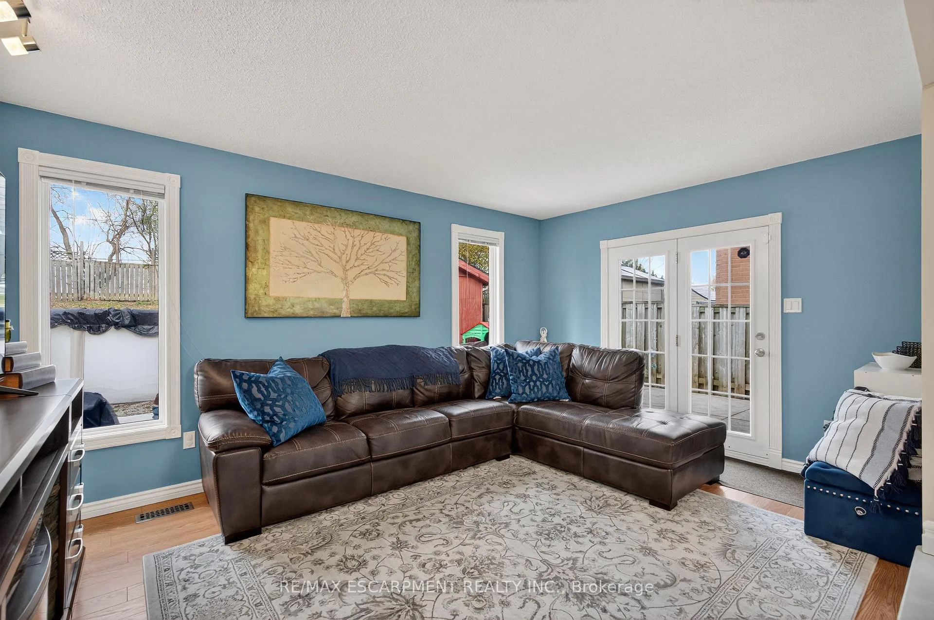 Photo 20 of 84 Branthaven Drive, Hamilton, Stoney Creek Mountain — HOMEH